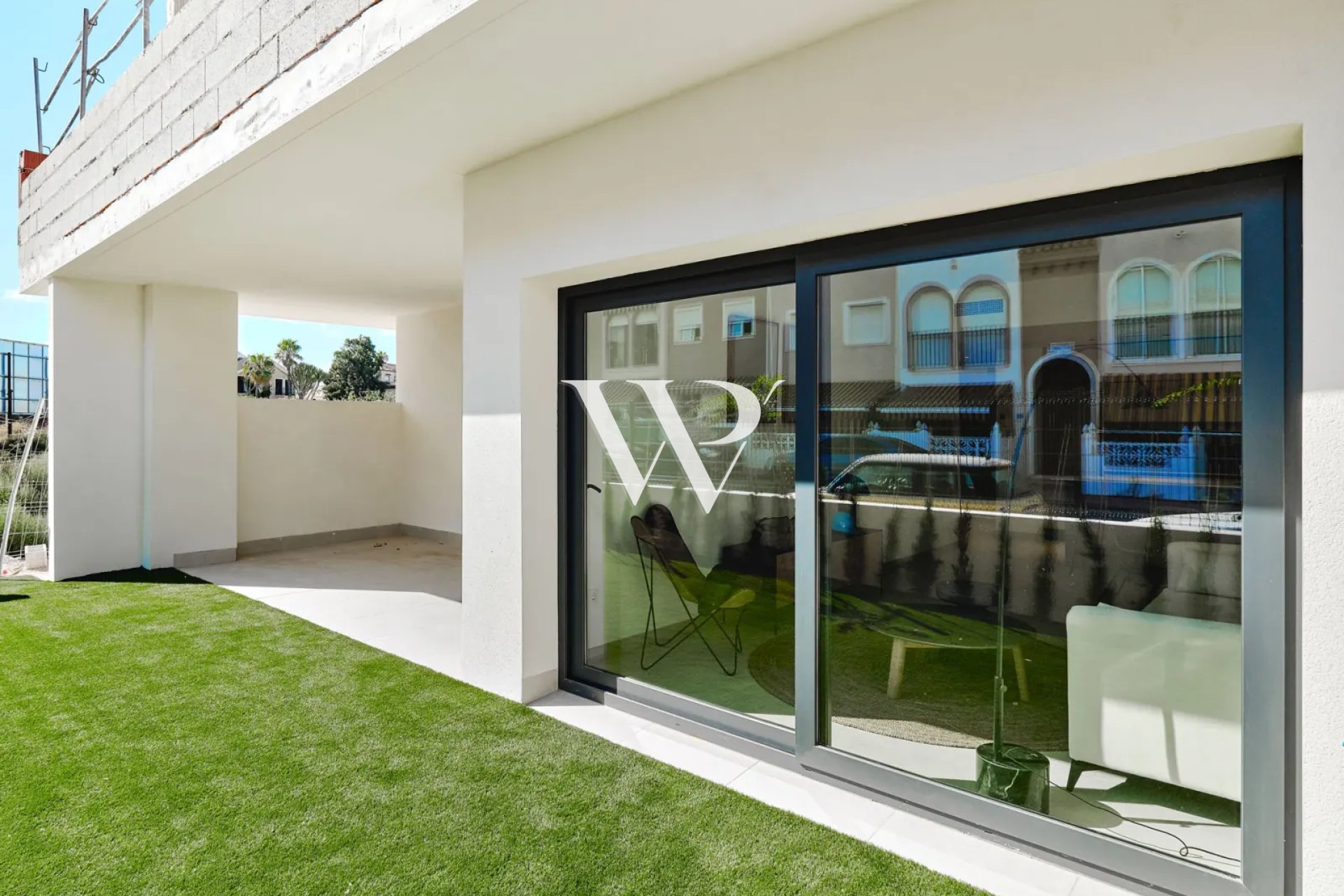Bungalow — jardín — Torrevieja — Fotografía 4