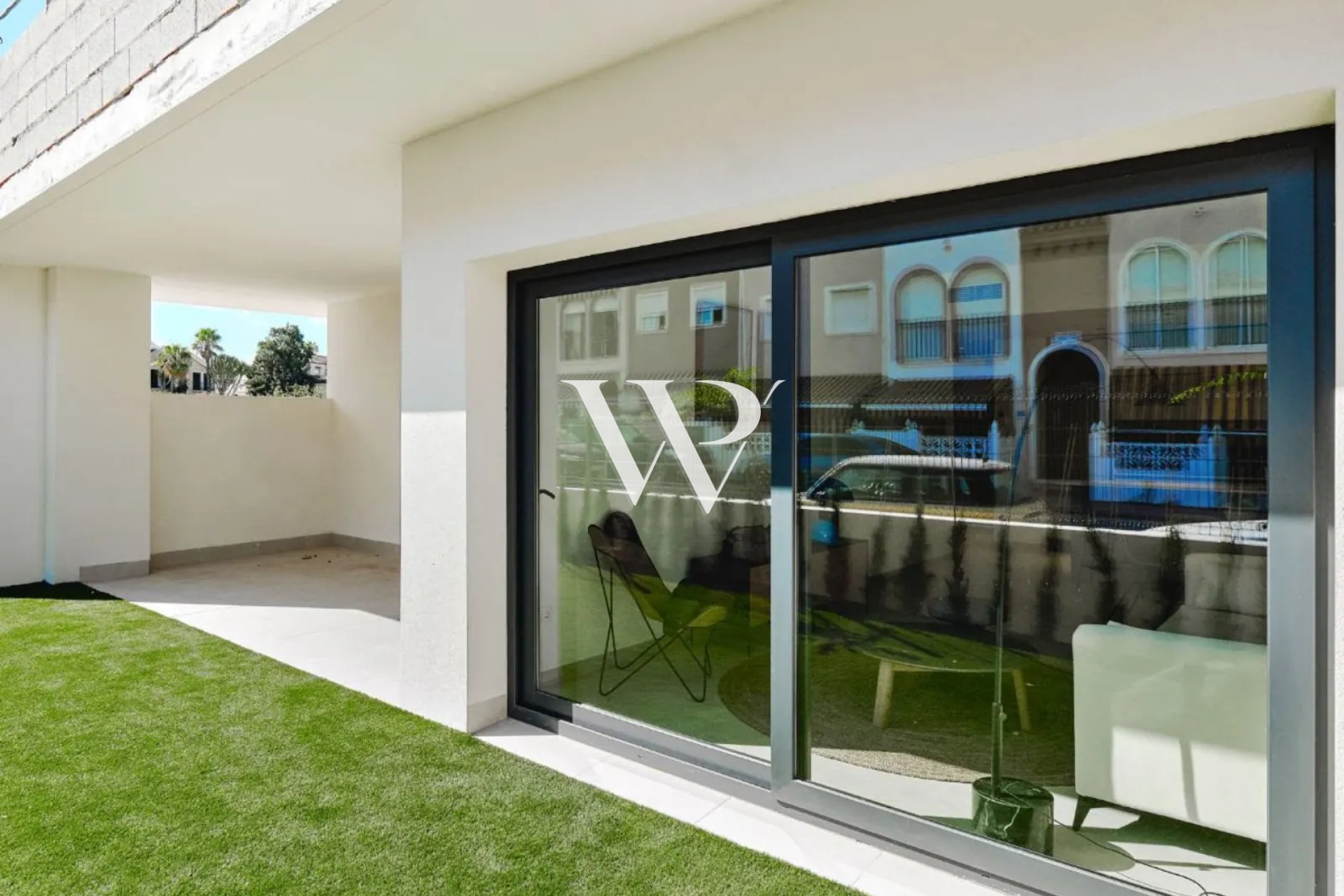 Bungalow — jardín — Torrevieja — Fotografía 5