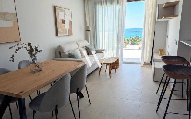 Apartamento — primera línea de playa — Denia — Fotografía 4