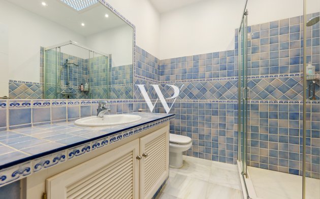Villa · Reventa - Marbella · Málaga · España