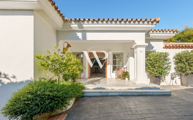 Villa · Reventa - Marbella · Málaga · España