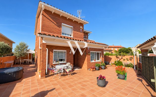 Casa · Reventa - Roda de Berà · Tarragona · España