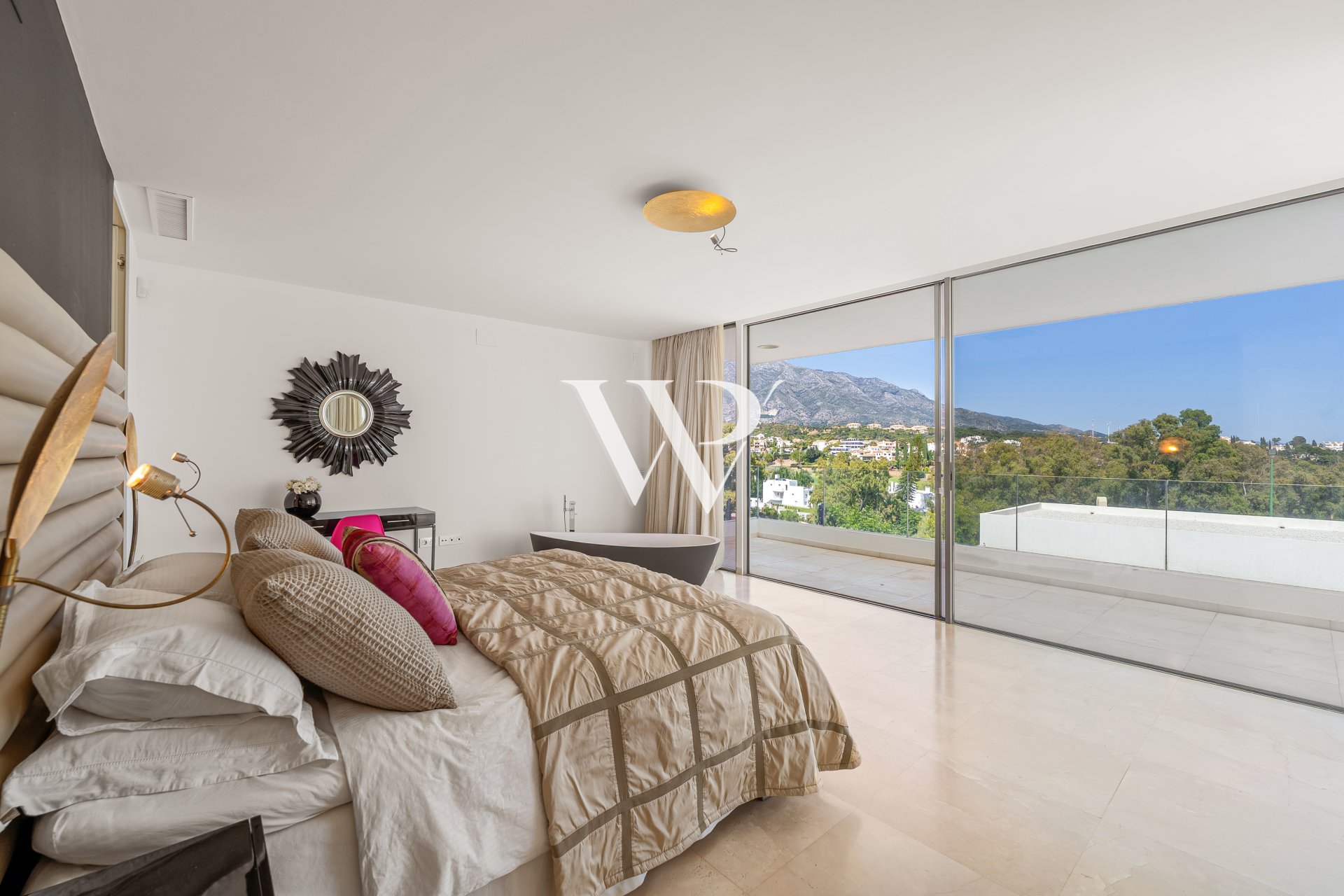 Reventa - Villa - Marbella