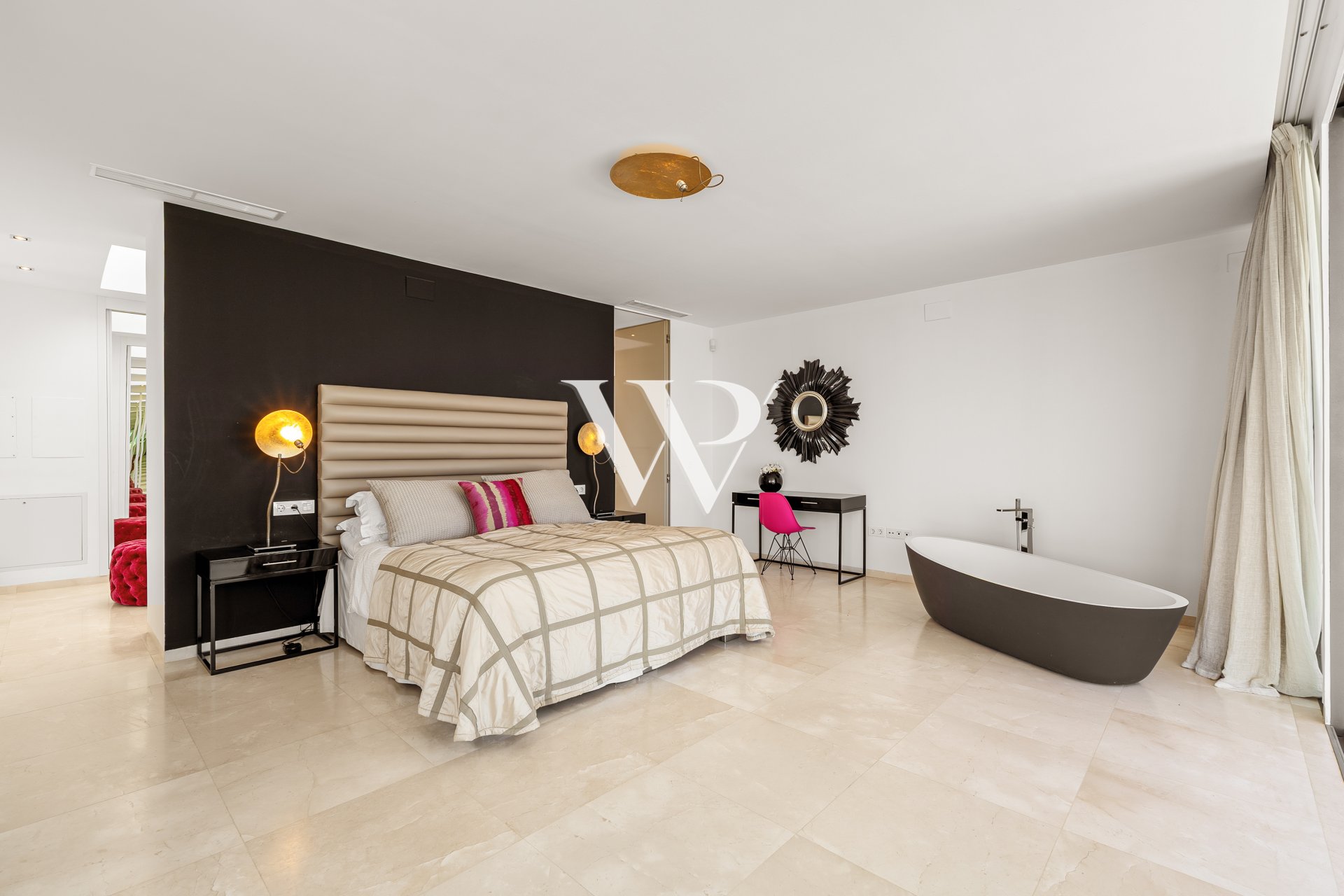 Reventa - Villa - Marbella
