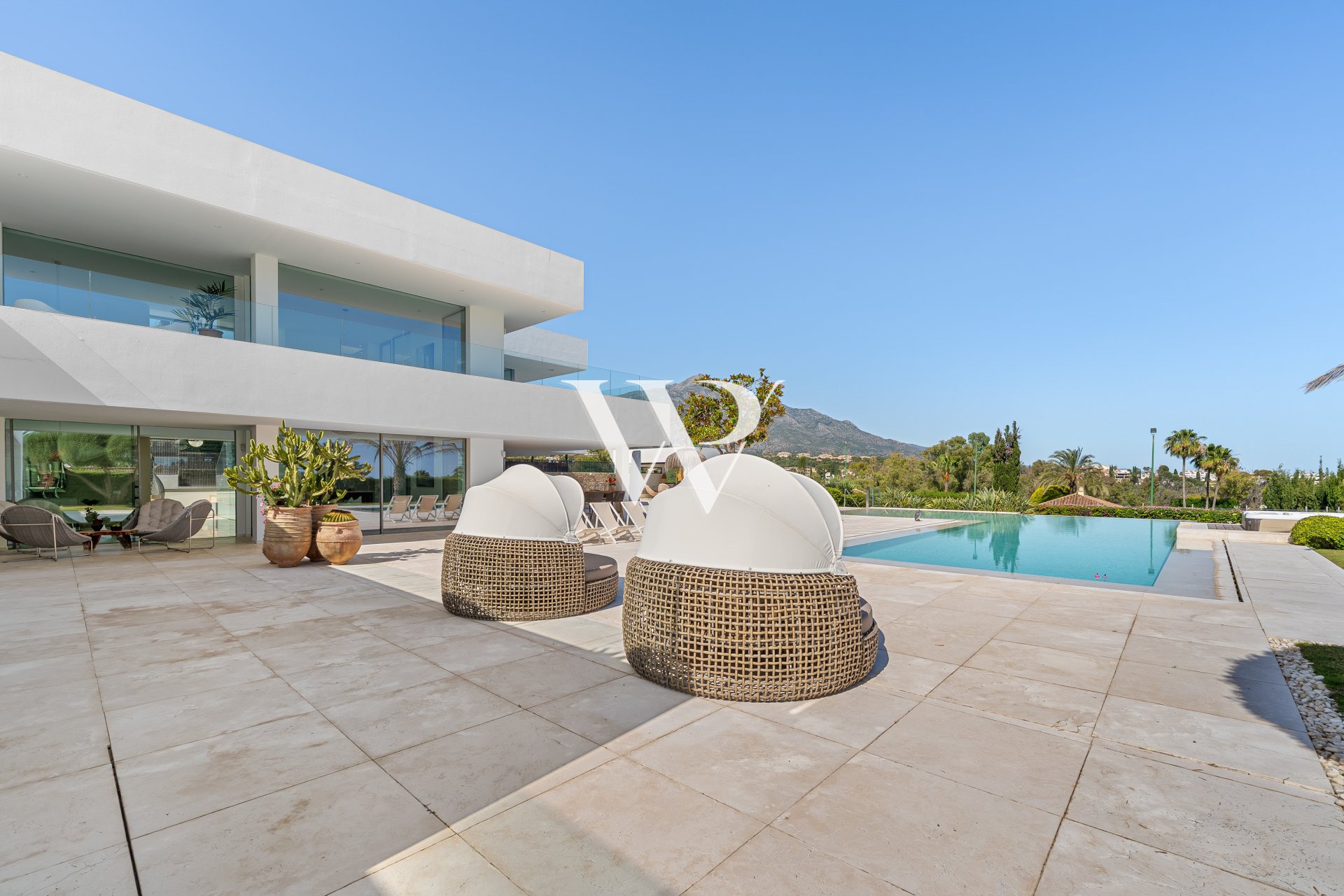 Reventa - Villa - Marbella