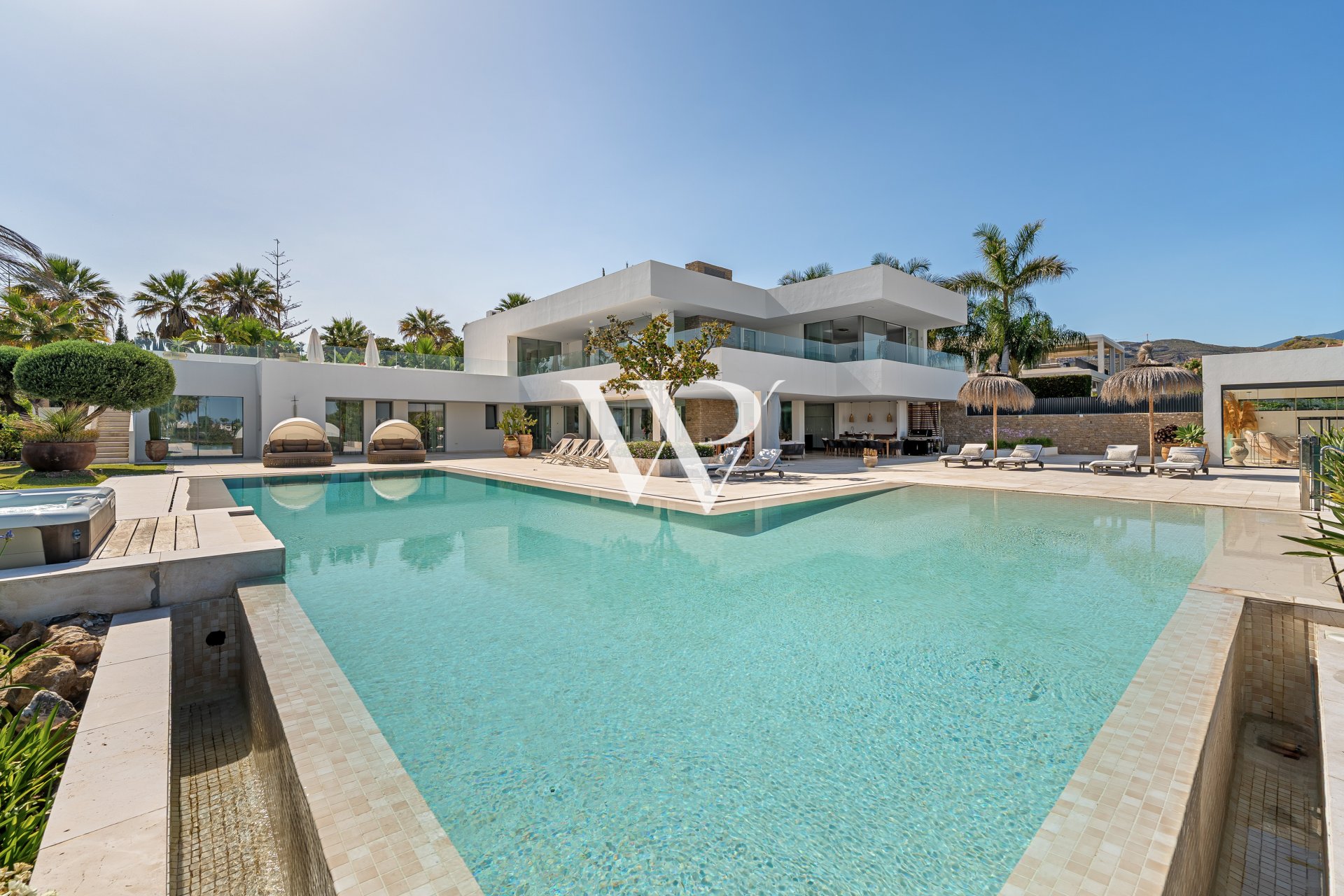 Reventa - Villa - Marbella