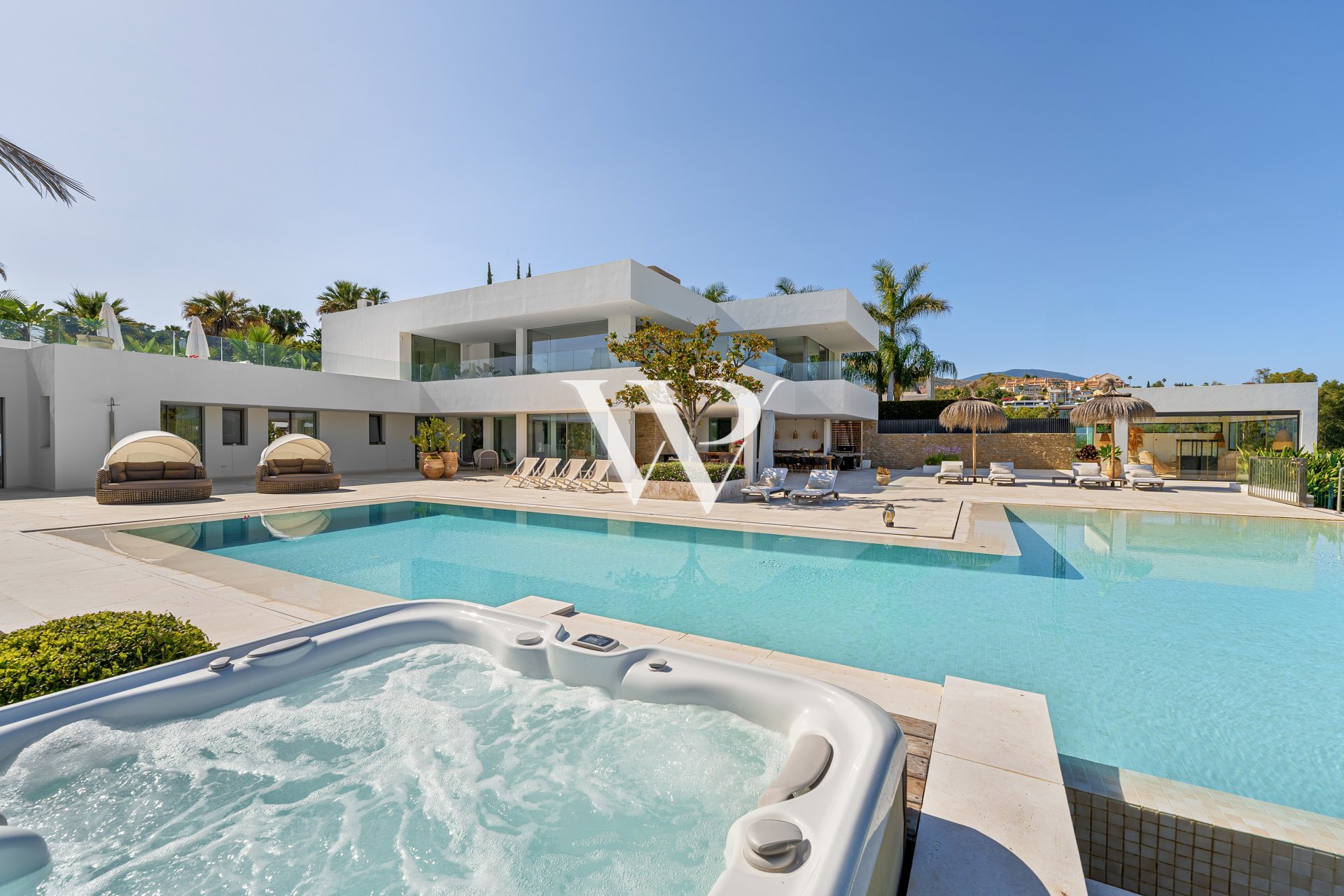 Reventa - Villa - Marbella