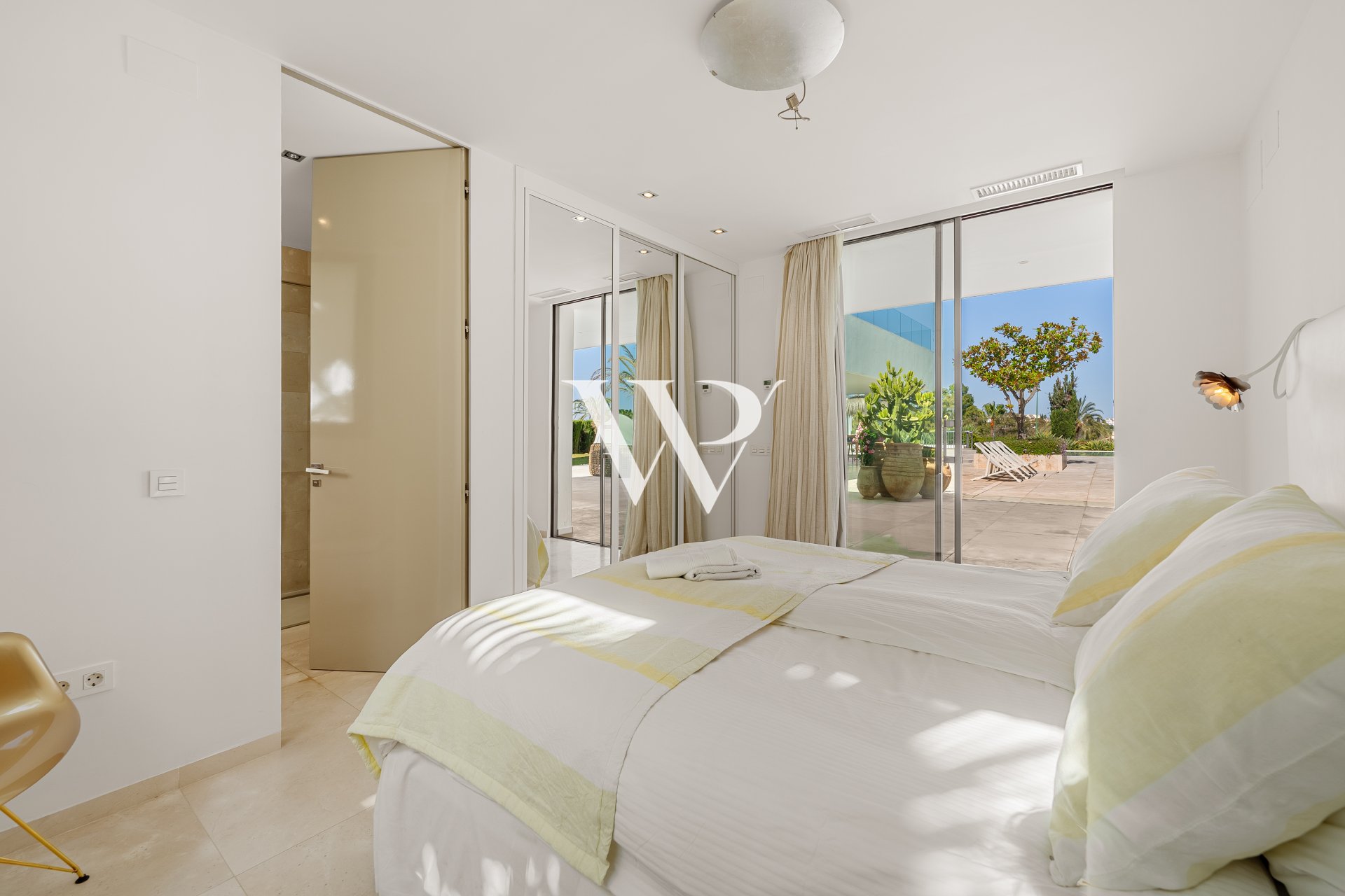 Reventa - Villa - Marbella