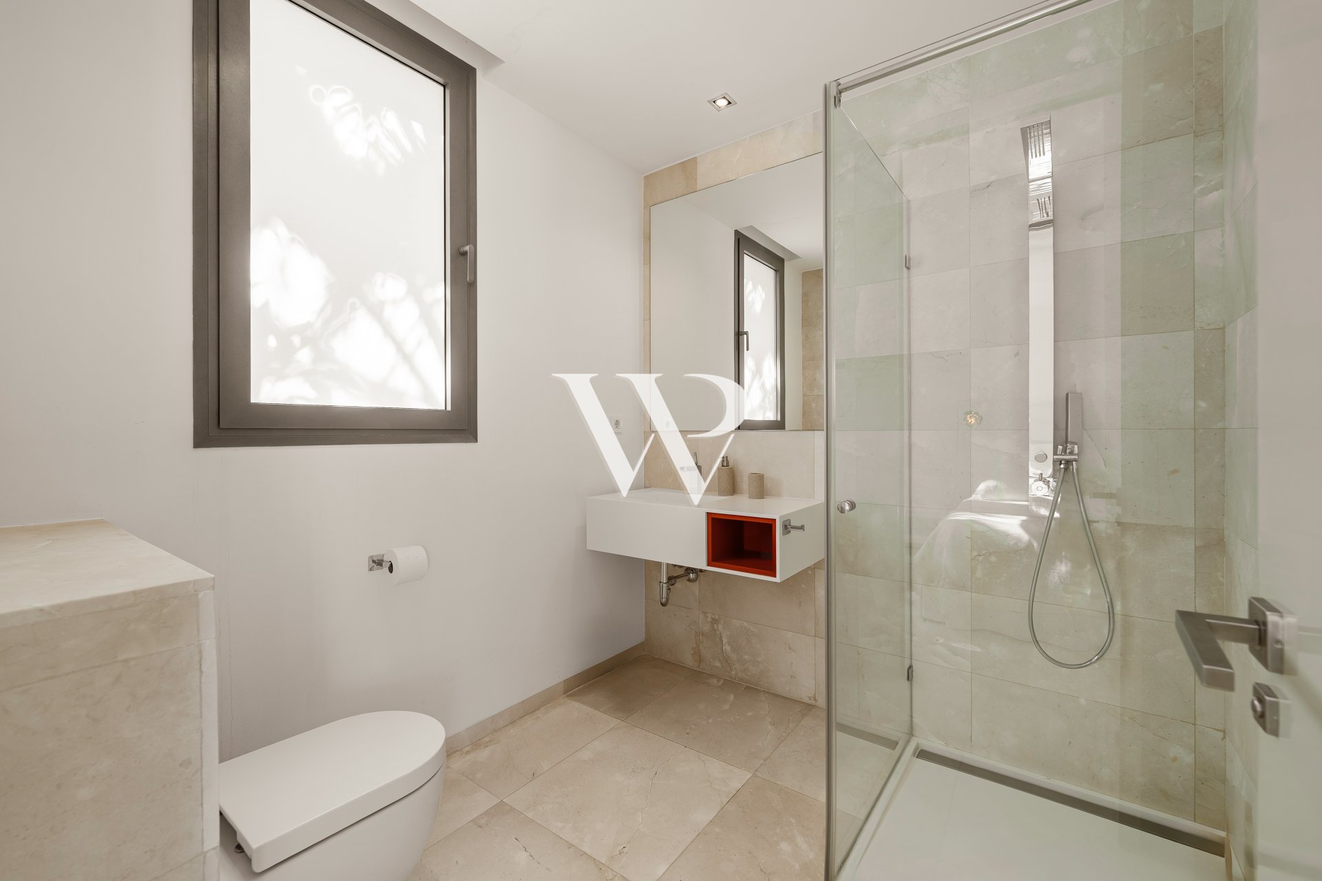 Reventa - Villa - Marbella