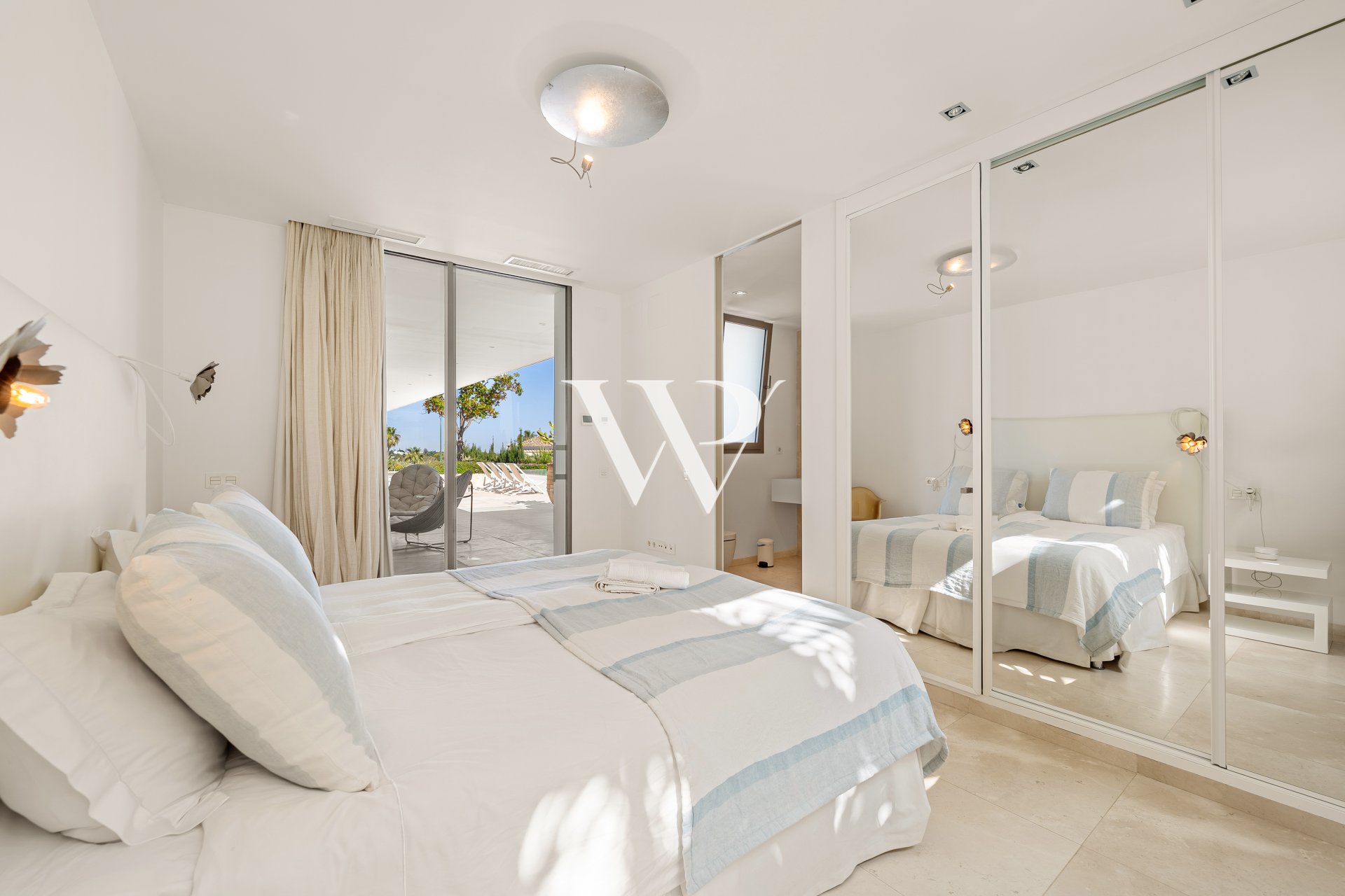 Reventa - Villa - Marbella
