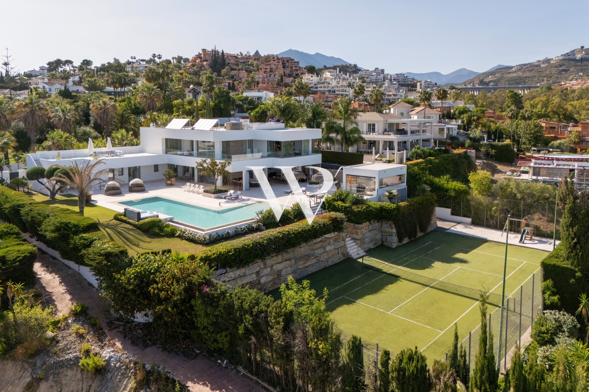 Reventa - Villa - Marbella