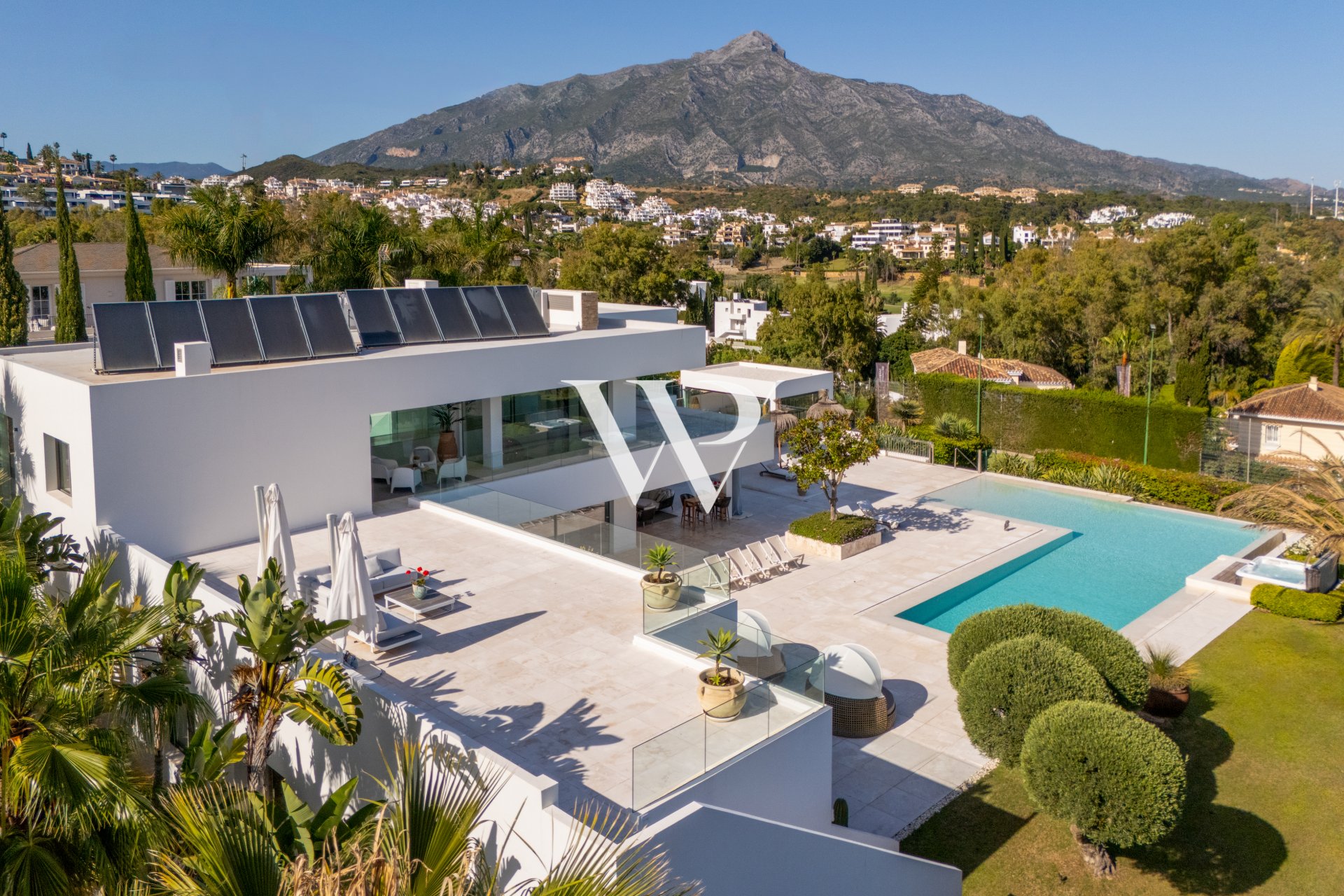 Reventa - Villa - Marbella