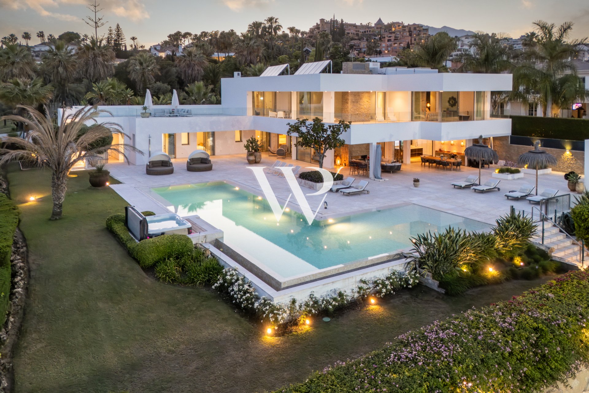 Reventa - Villa - Marbella