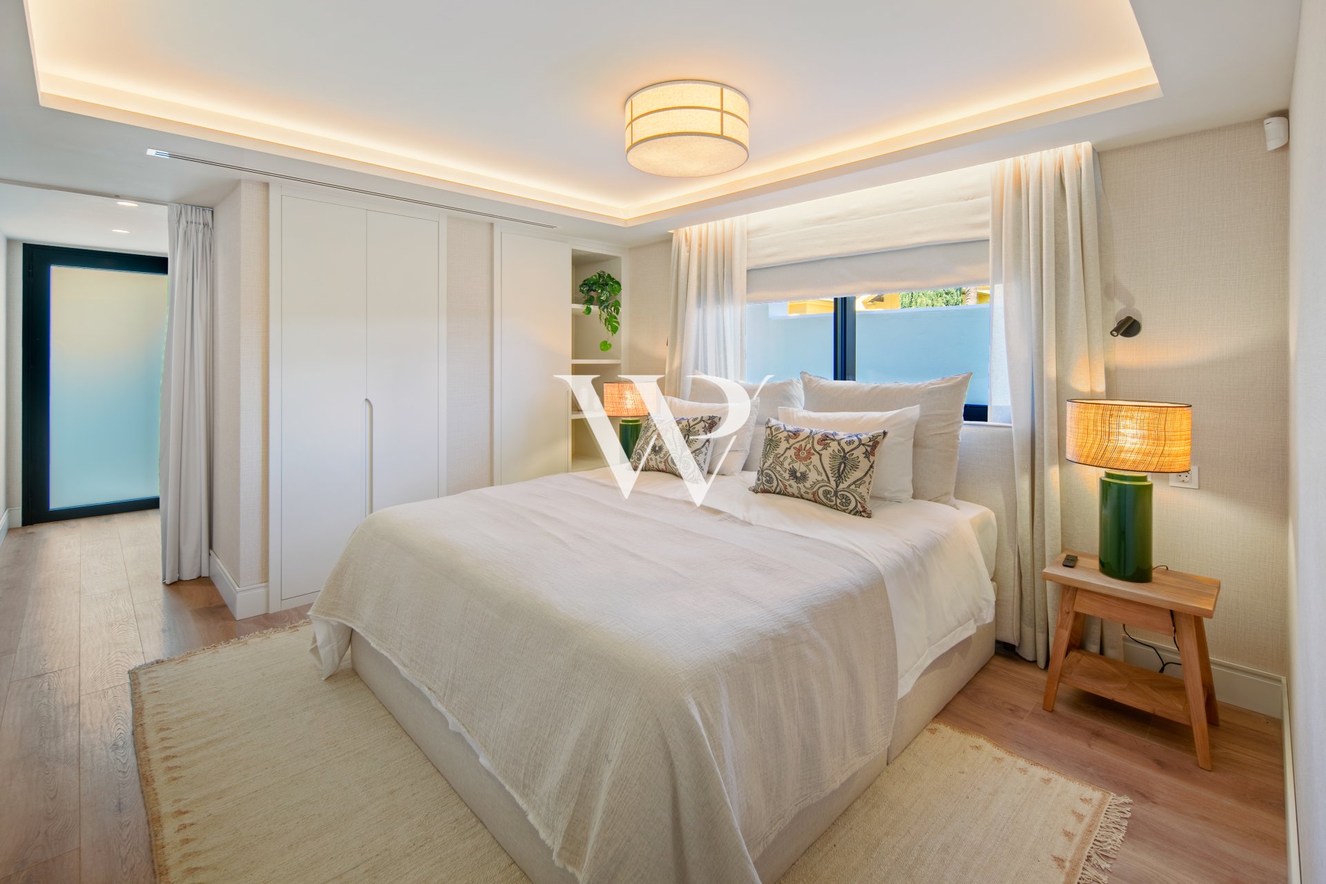Resale - Villa - Marbella