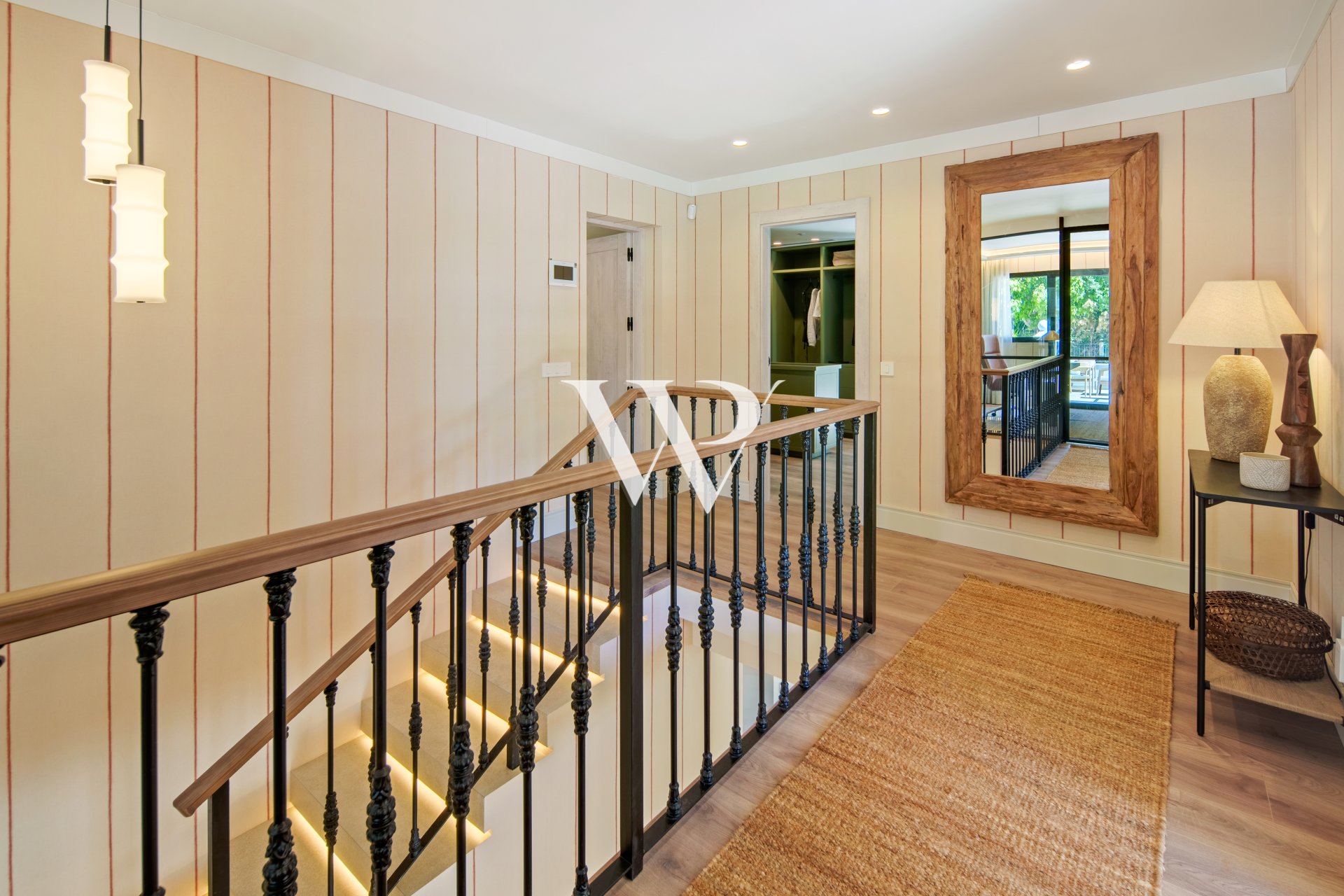 Resale - Villa - Marbella
