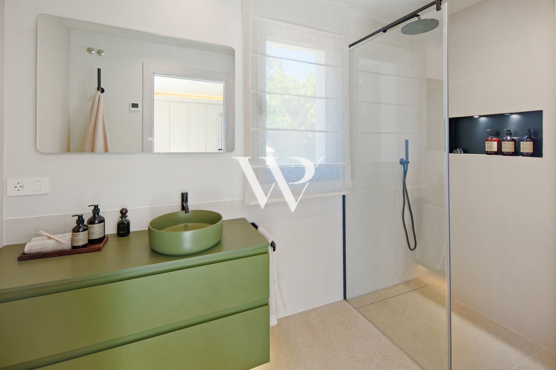 Resale - Villa - Marbella