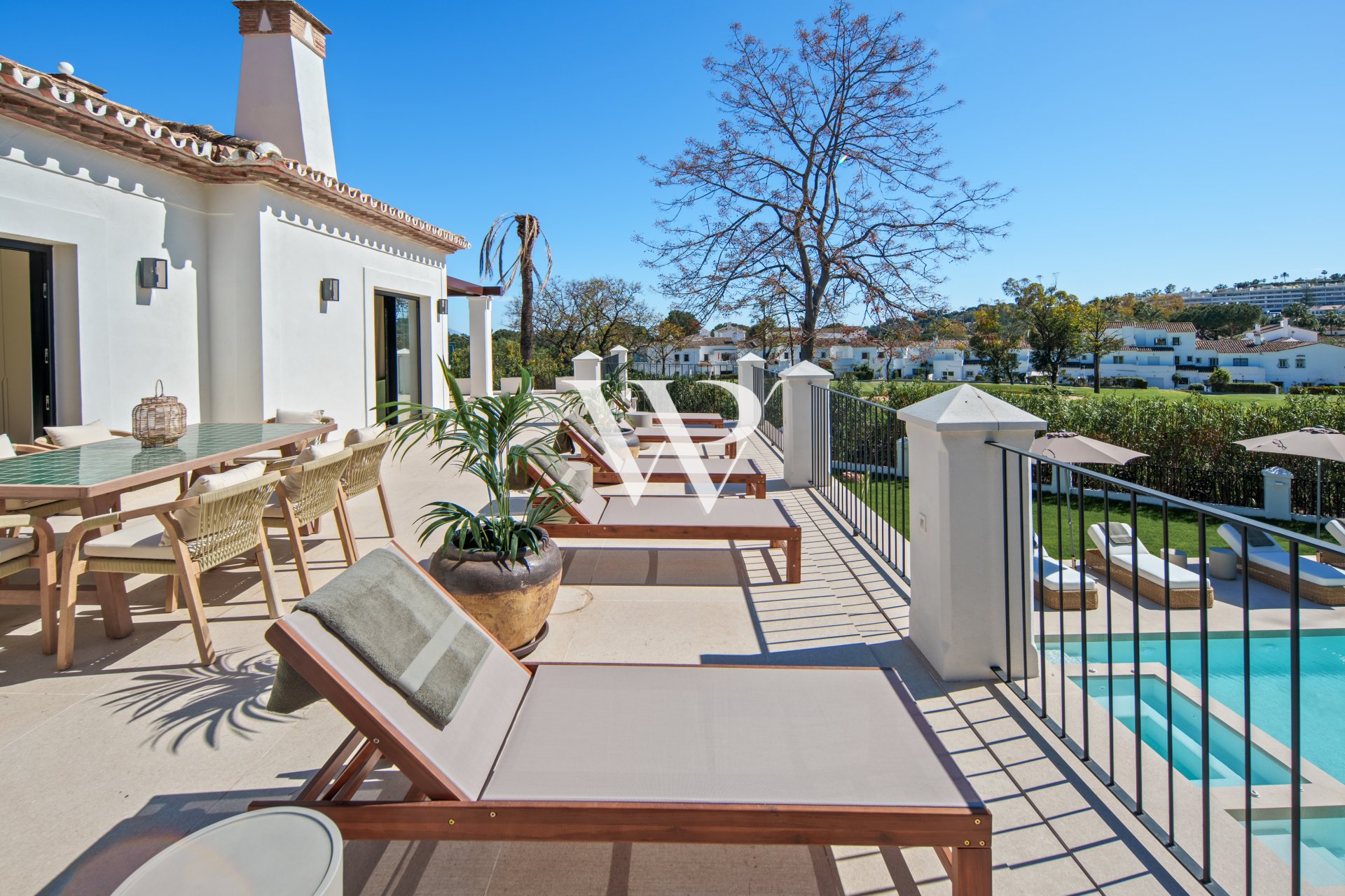 Resale - Villa - Marbella