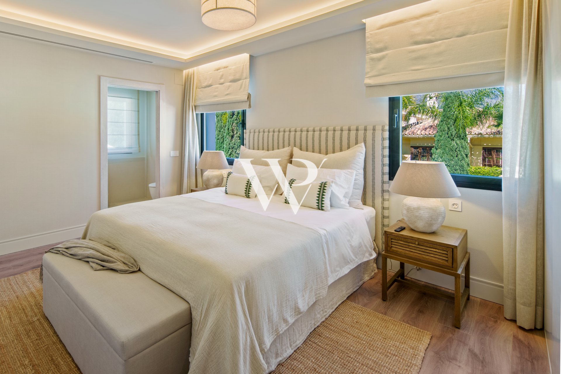 Resale - Villa - Marbella