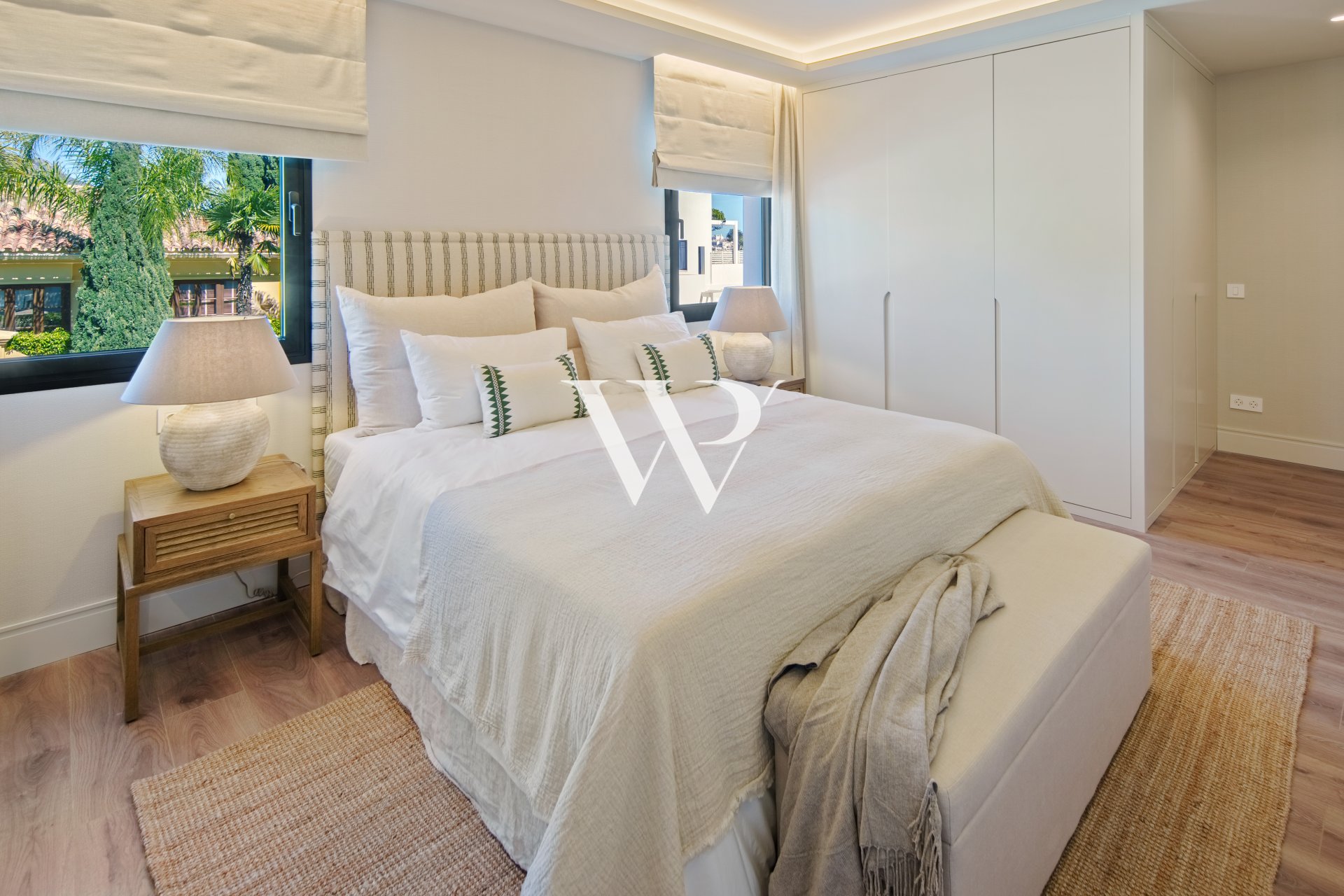 Resale - Villa - Marbella