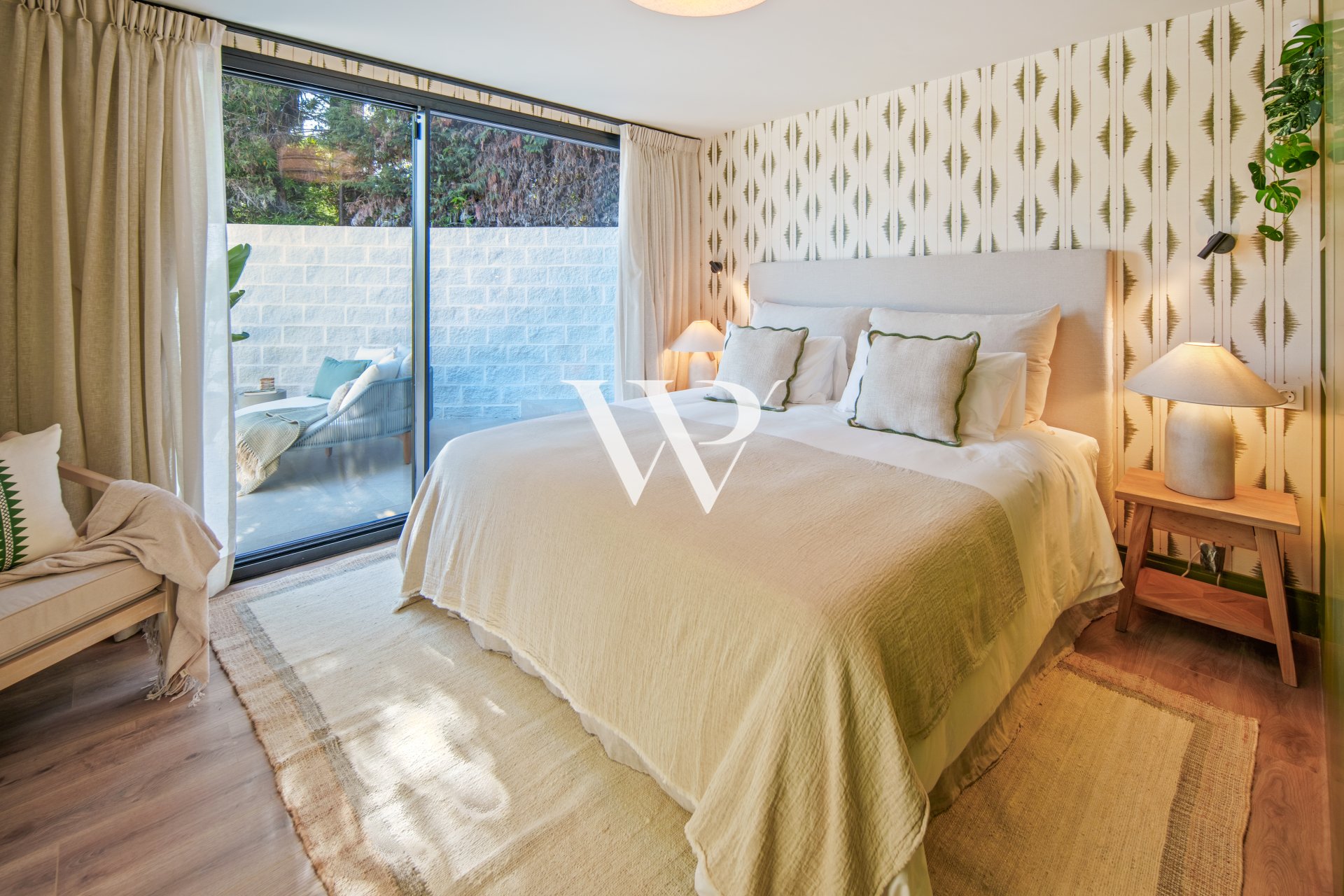 Resale - Villa - Marbella