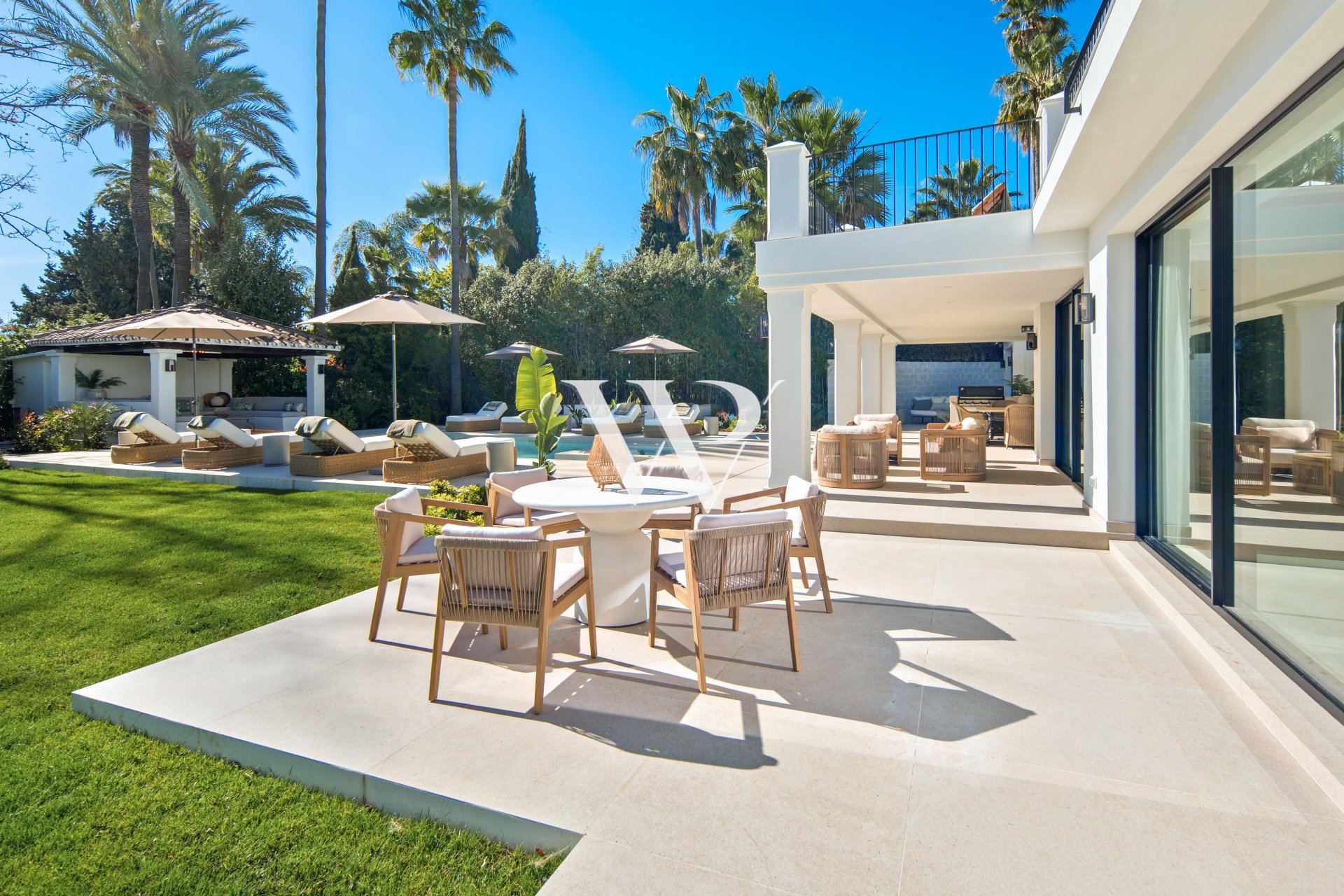 Resale - Villa - Marbella