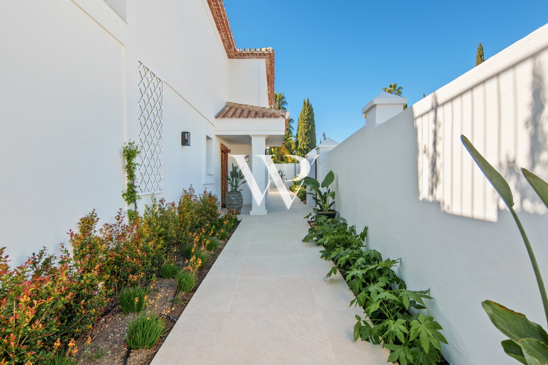 Resale - Villa - Marbella