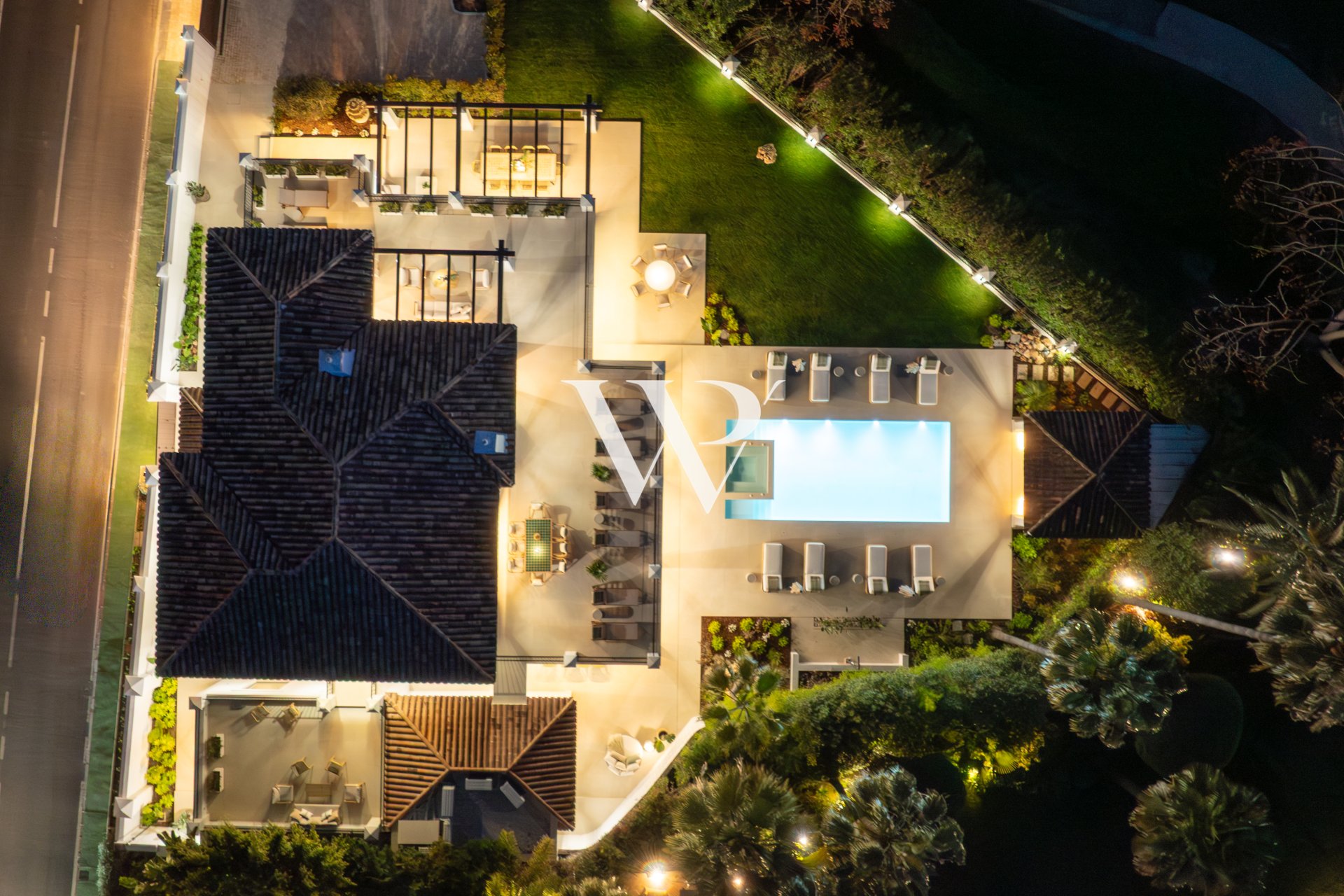Resale - Villa - Marbella