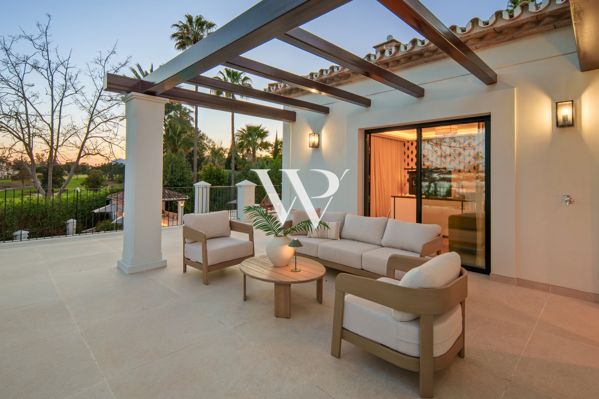 Resale - Villa - Marbella