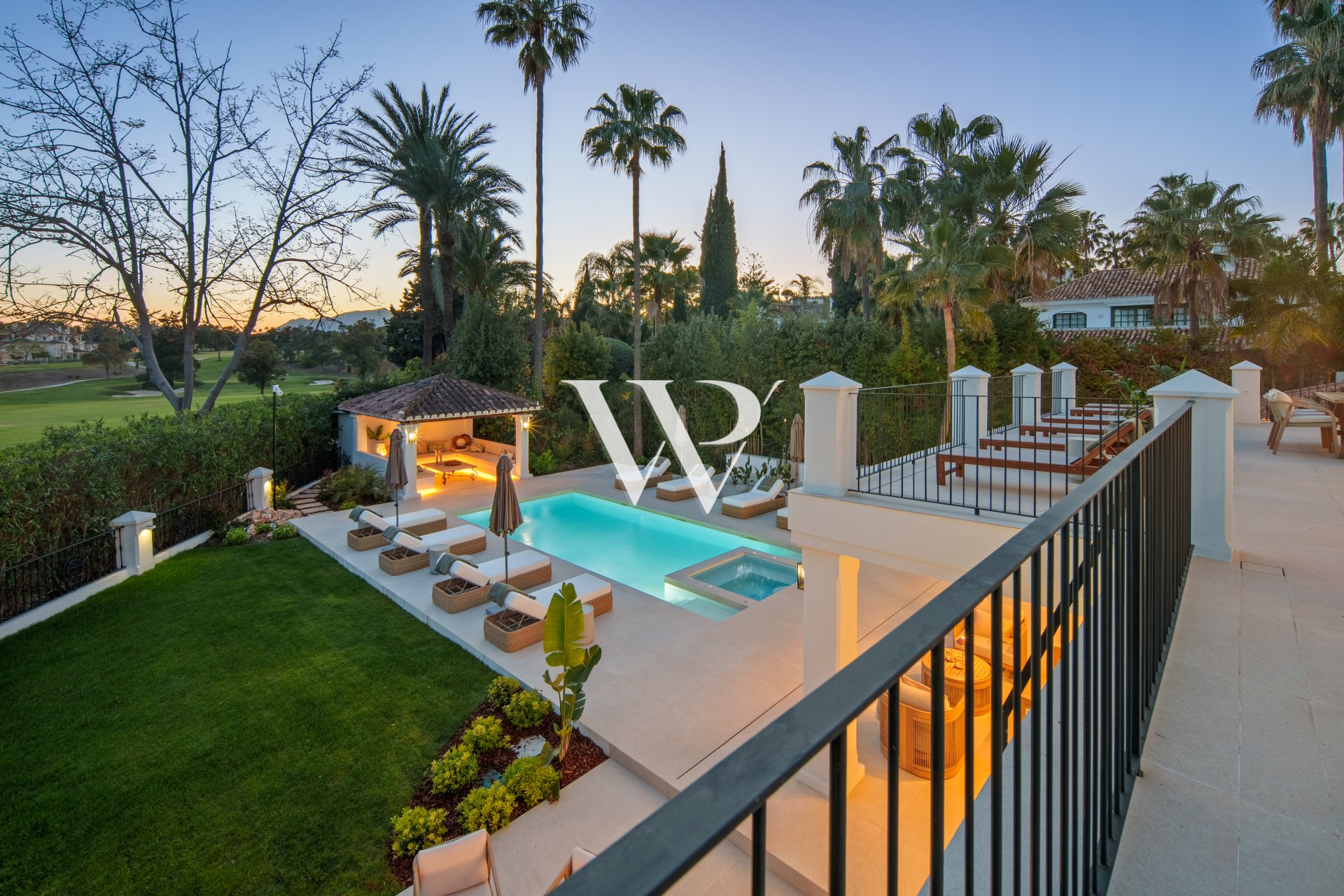 Resale - Villa - Marbella
