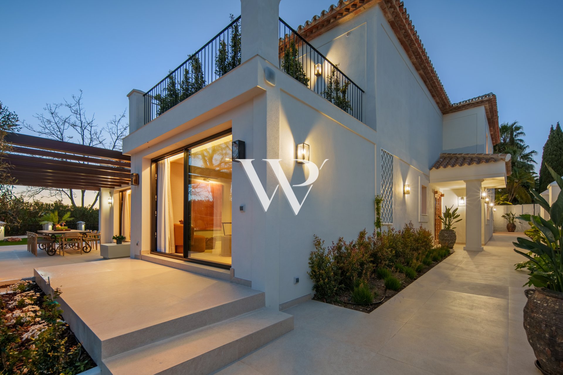 Resale - Villa - Marbella