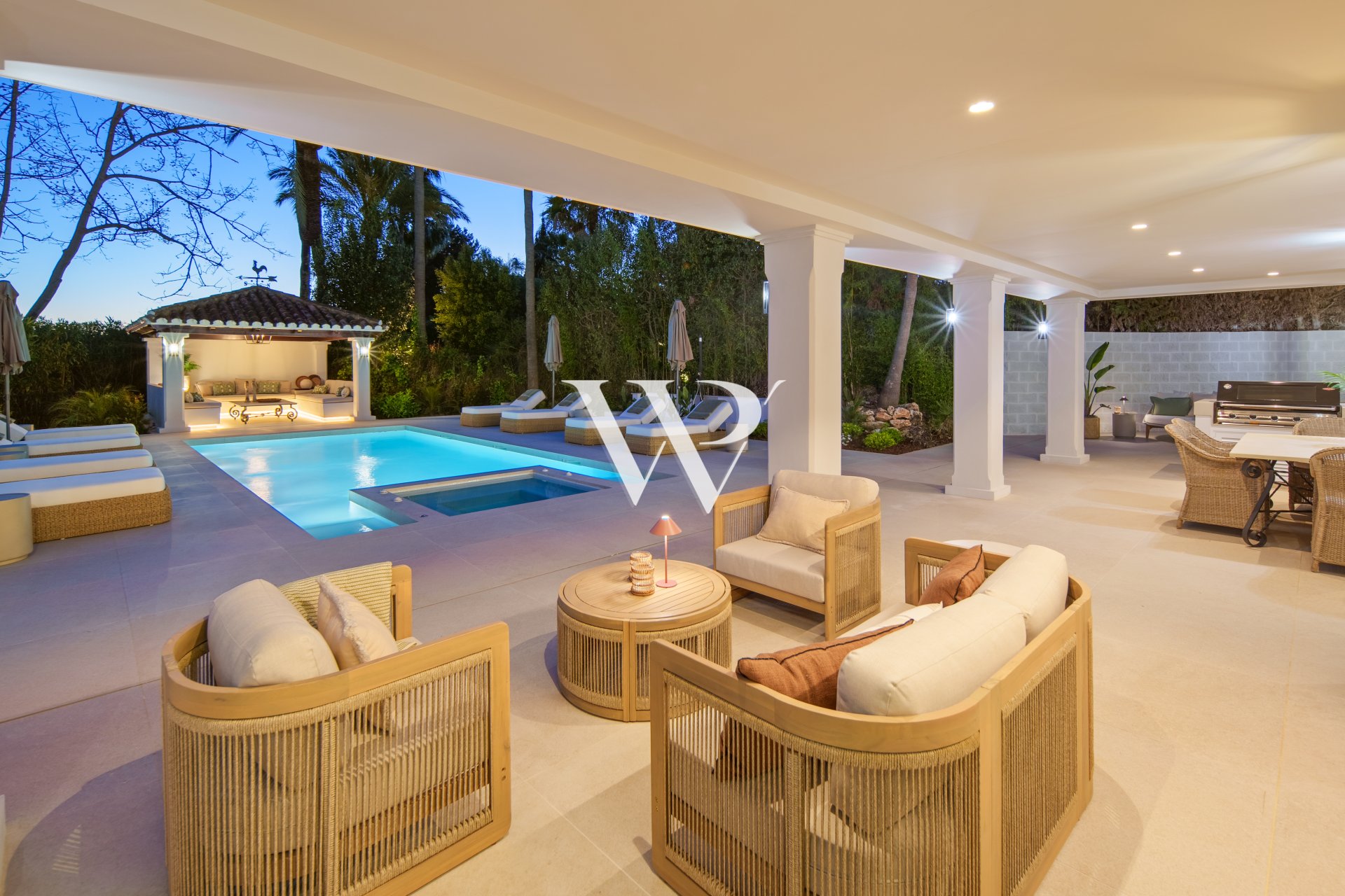 Resale - Villa - Marbella