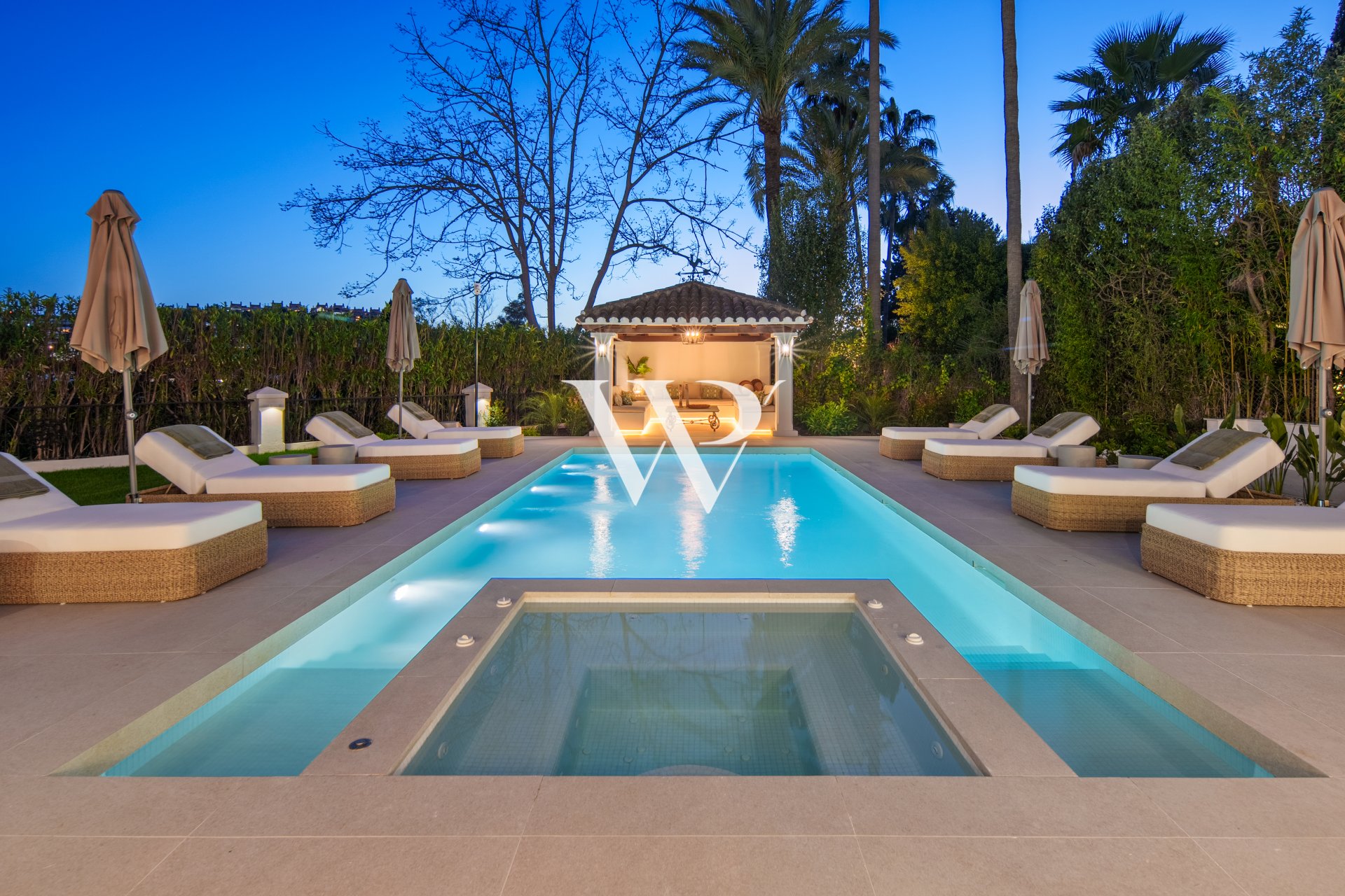 Resale - Villa - Marbella