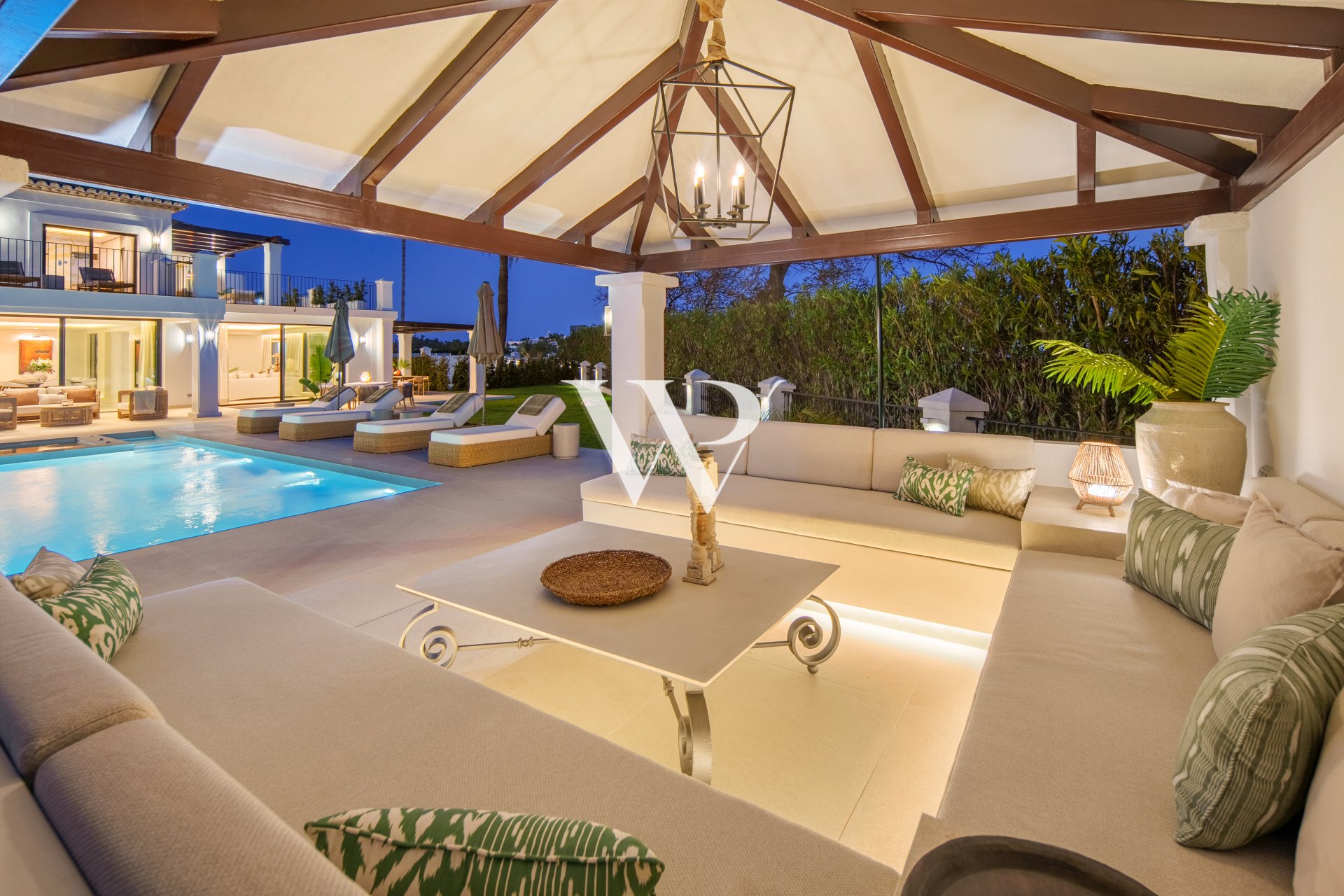Resale - Villa - Marbella