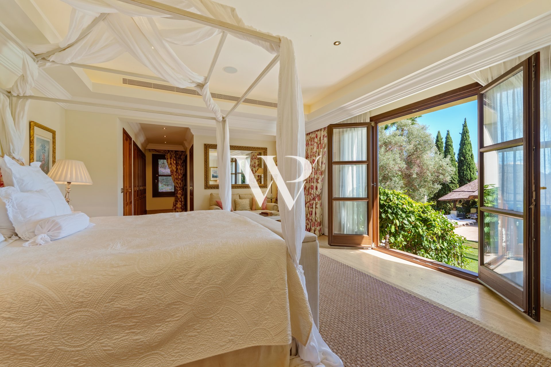 Reventa - Villa - Marbella