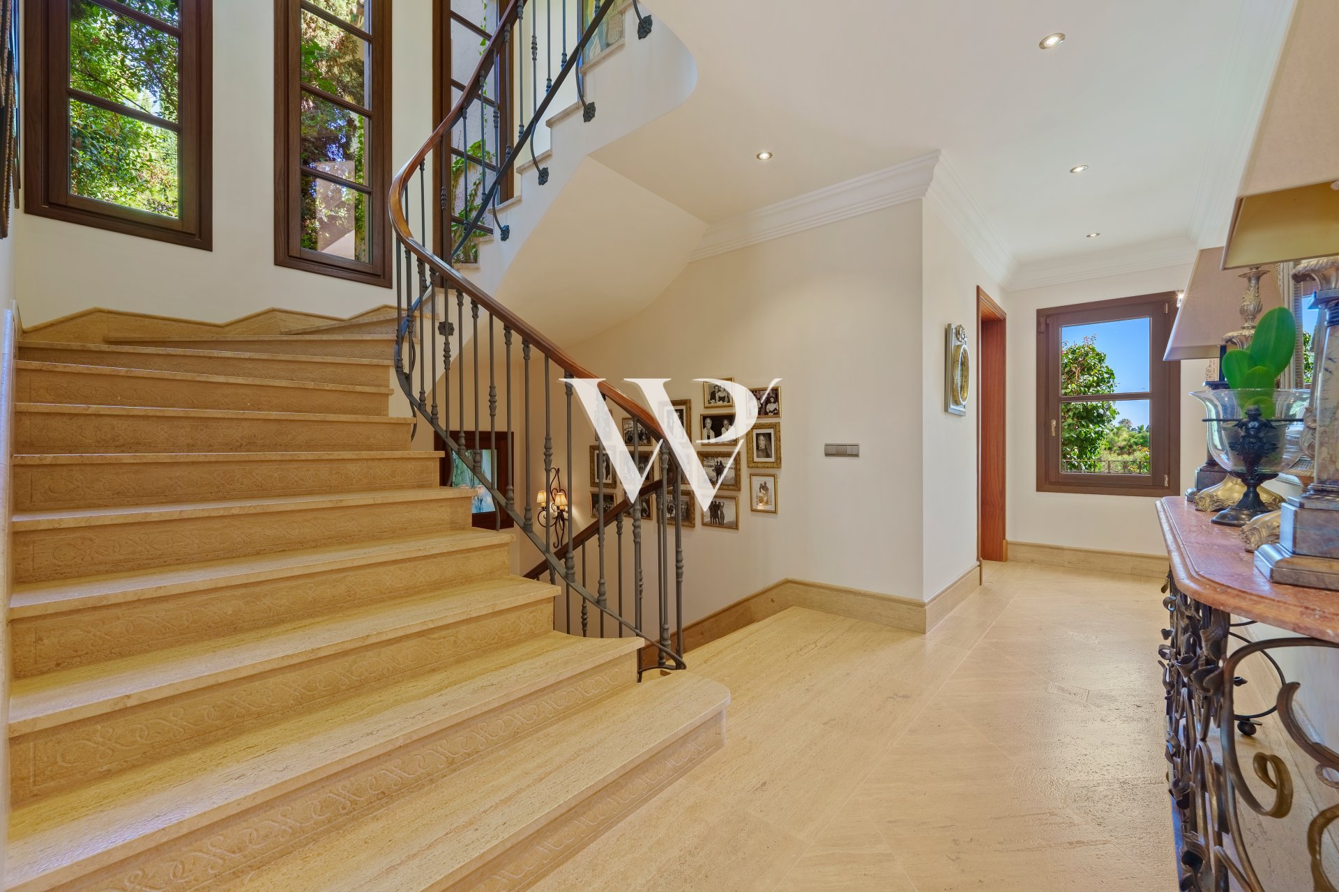 Reventa - Villa - Marbella