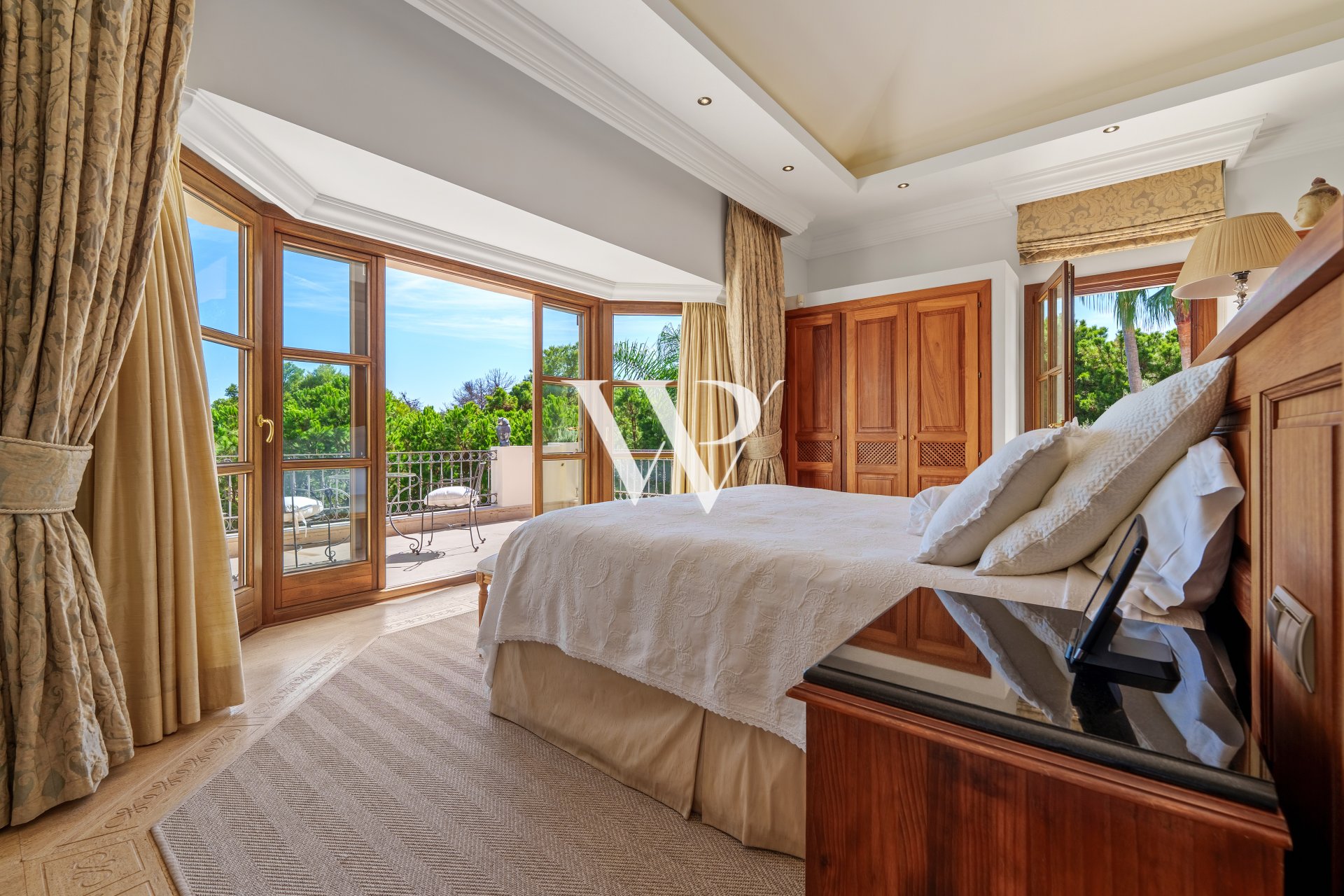 Reventa - Villa - Marbella