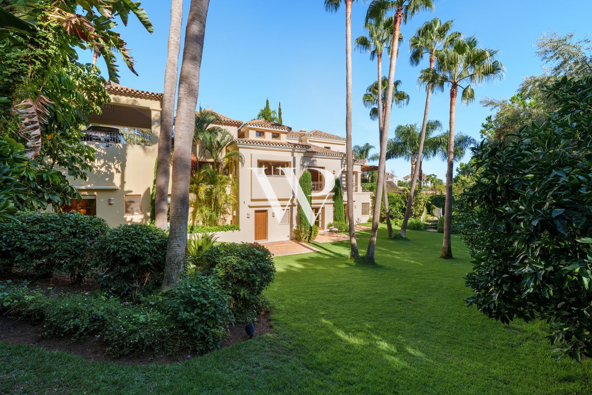 Reventa - Villa - Marbella