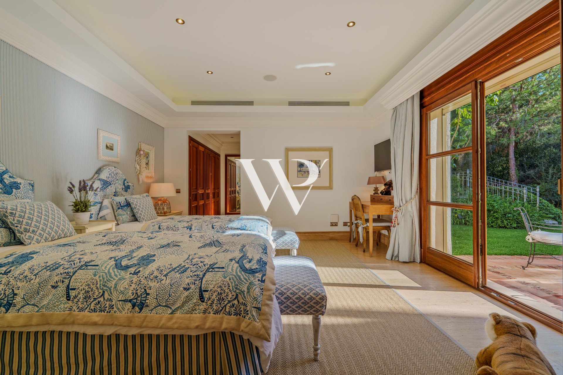 Reventa - Villa - Marbella