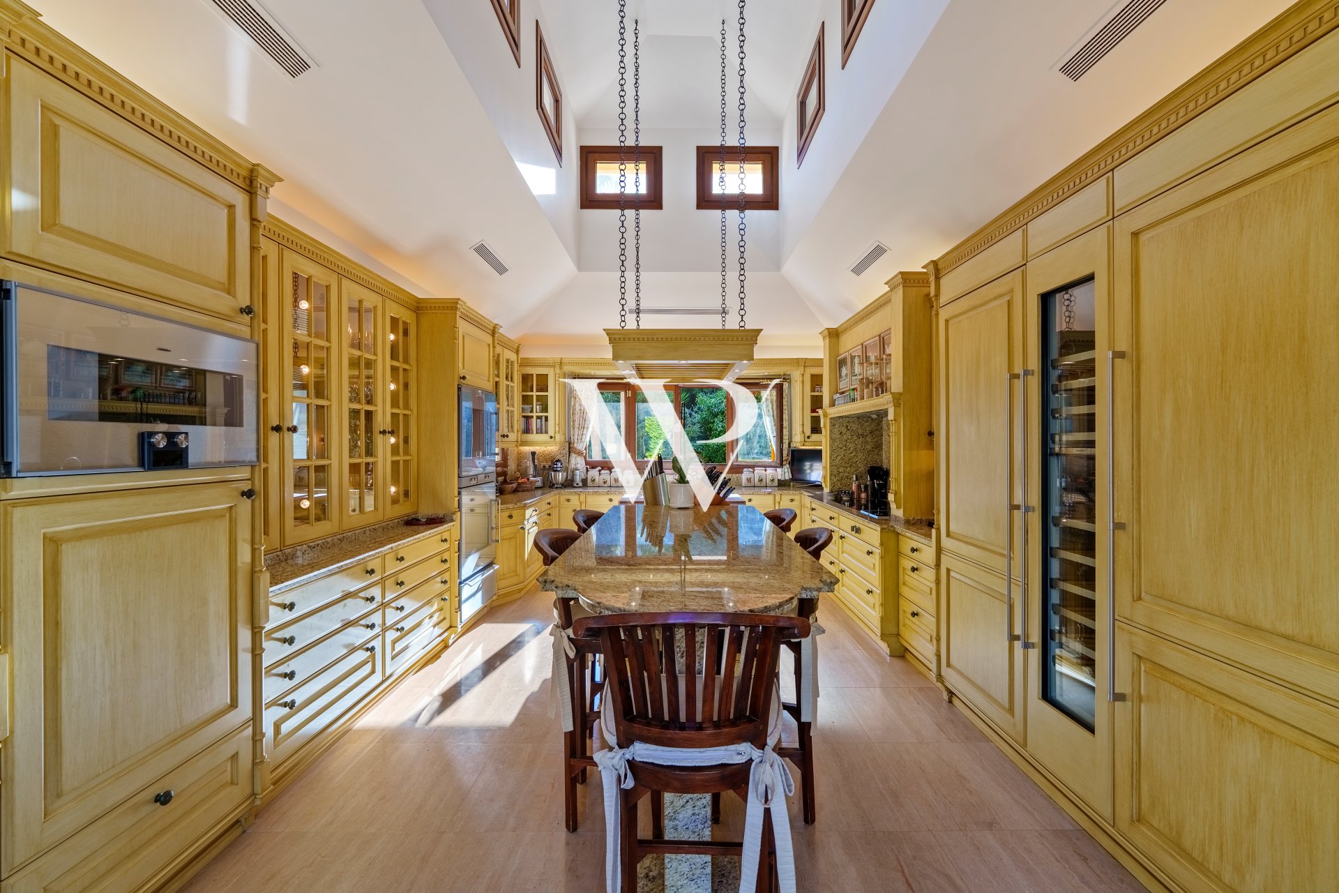 Reventa - Villa - Marbella