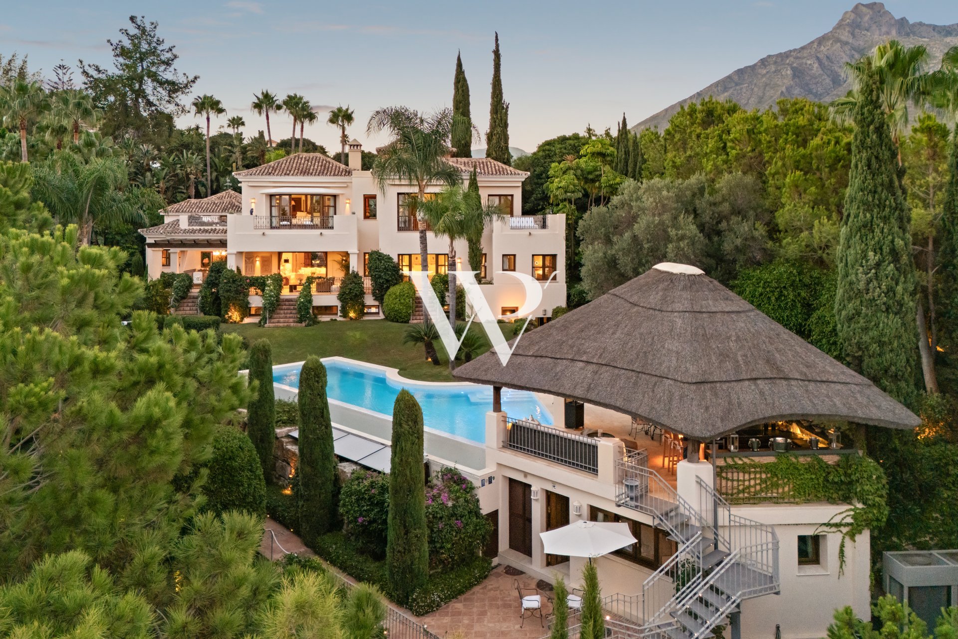 Reventa - Villa - Marbella