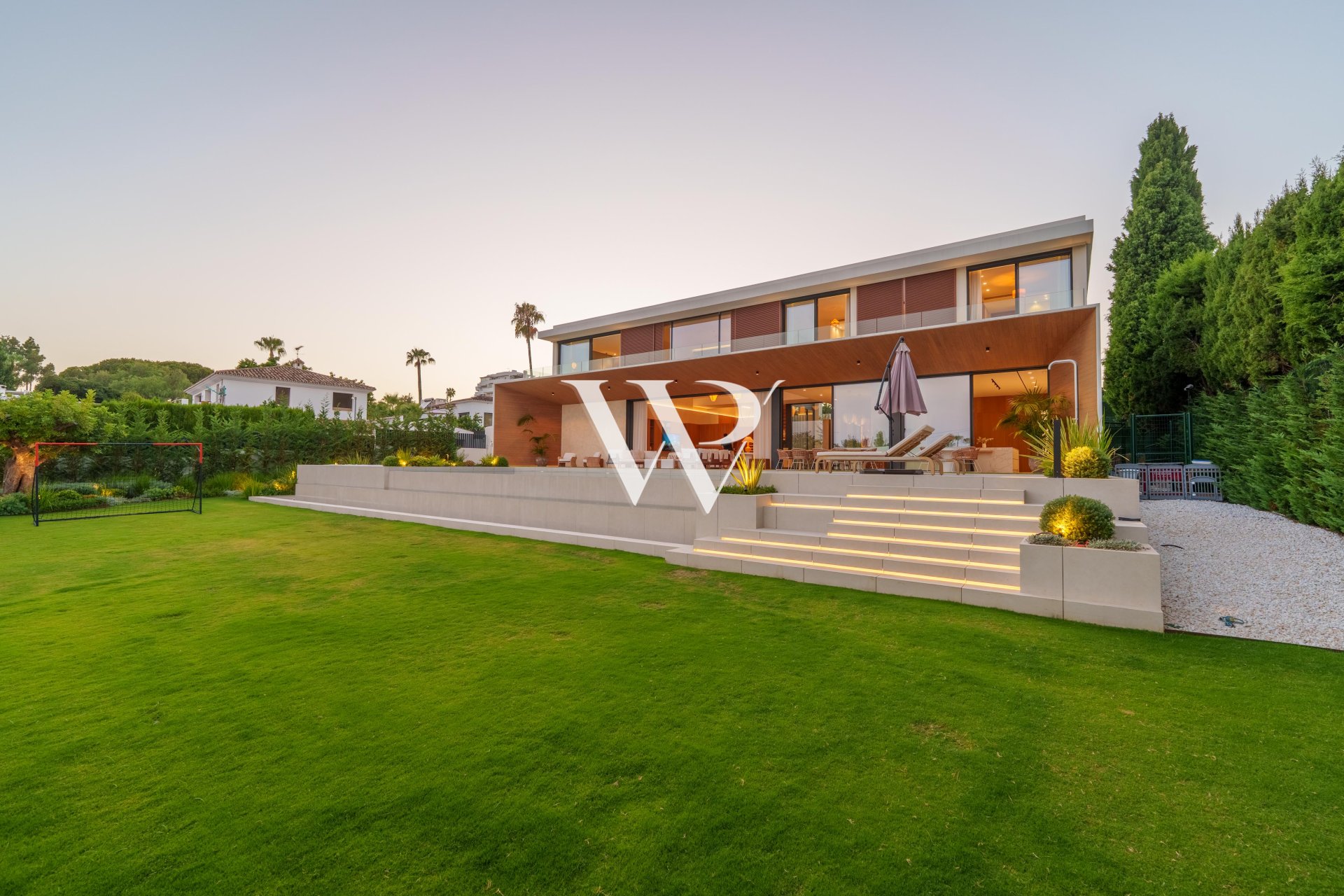 Reventa - Villa - Marbella