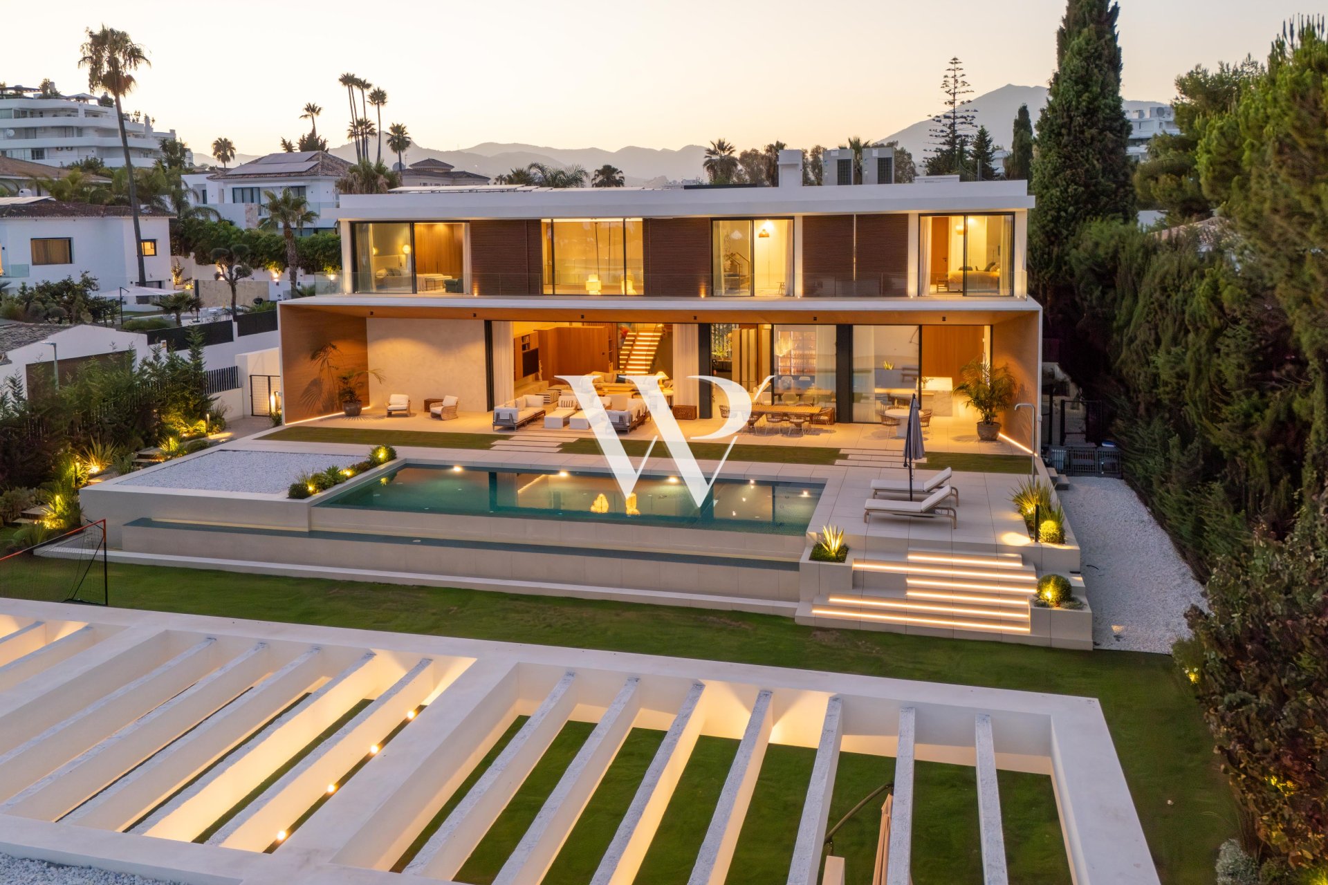 Reventa - Villa - Marbella