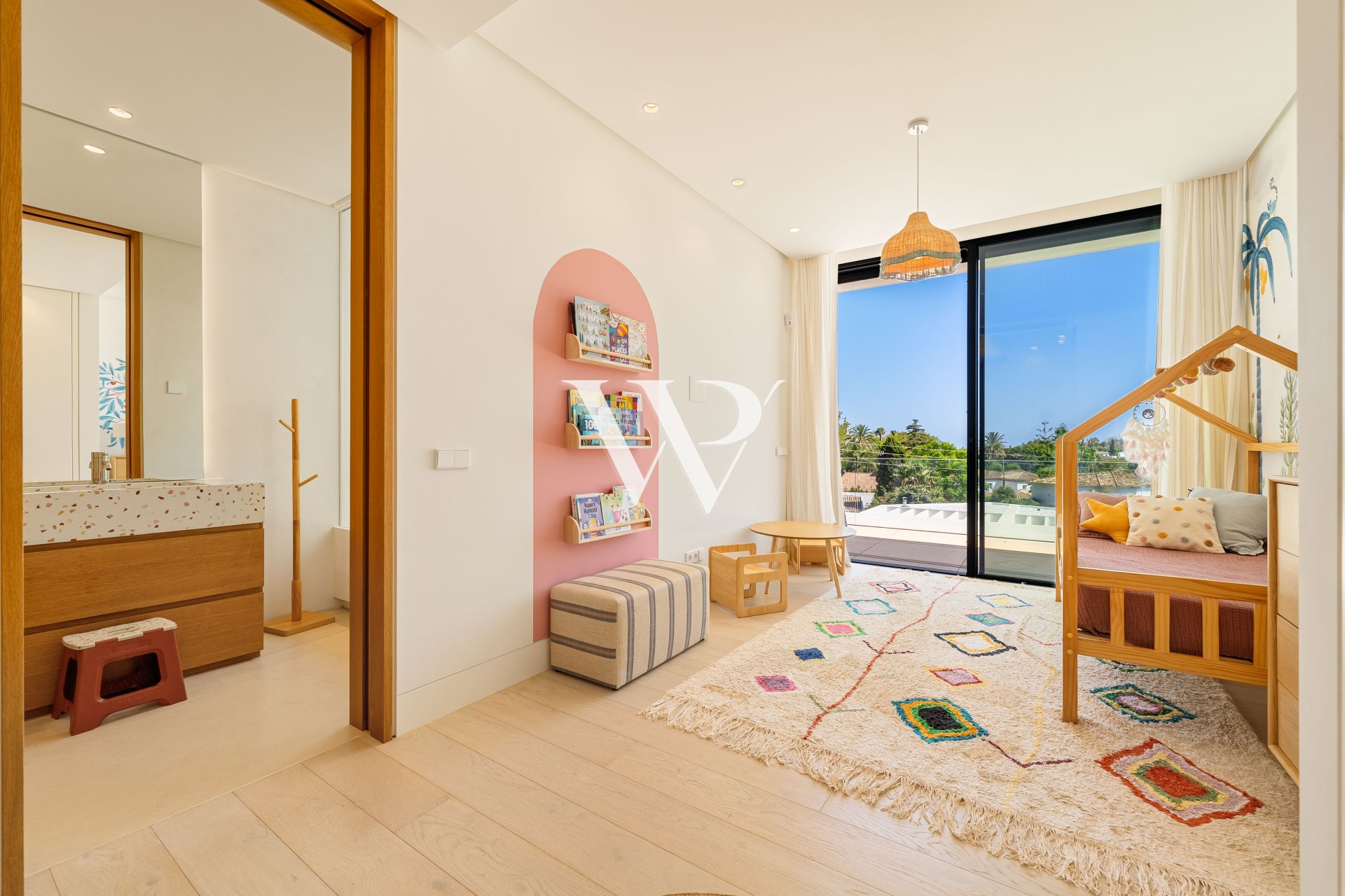 Reventa - Villa - Marbella