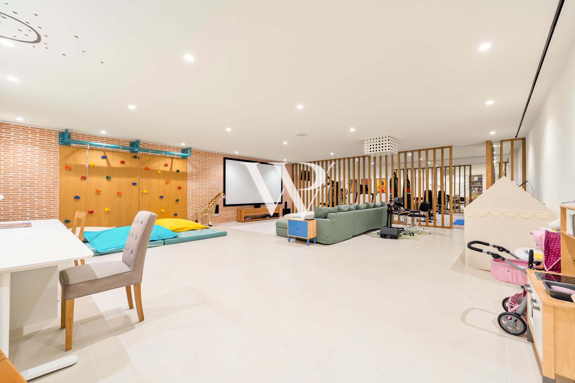 Reventa - Villa - Marbella