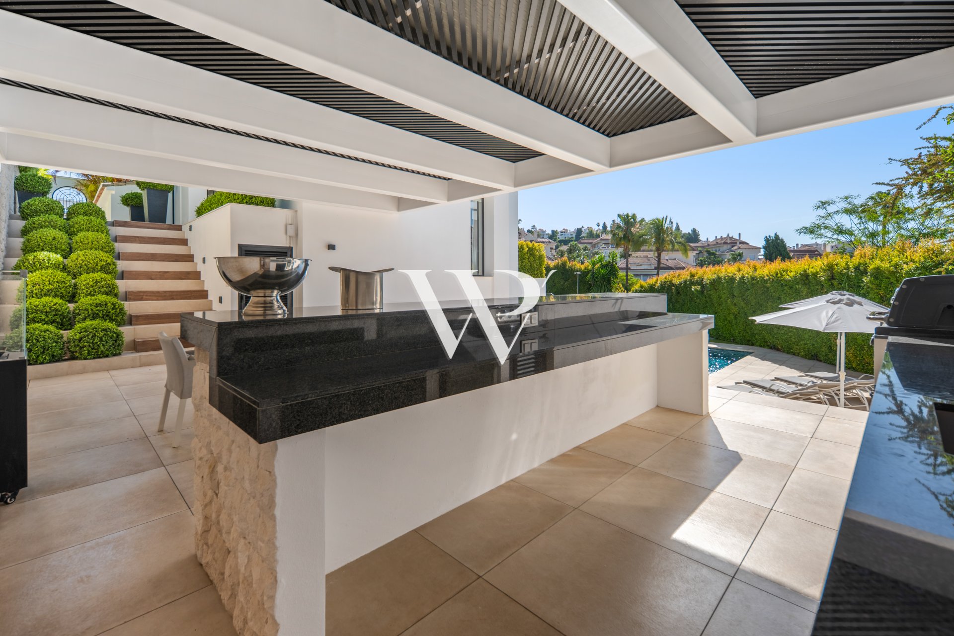 Reventa - Villa - Marbella