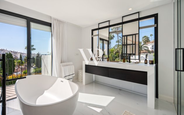 Villa · Reventa - Marbella · Nueva Andalucía · Málaga · España