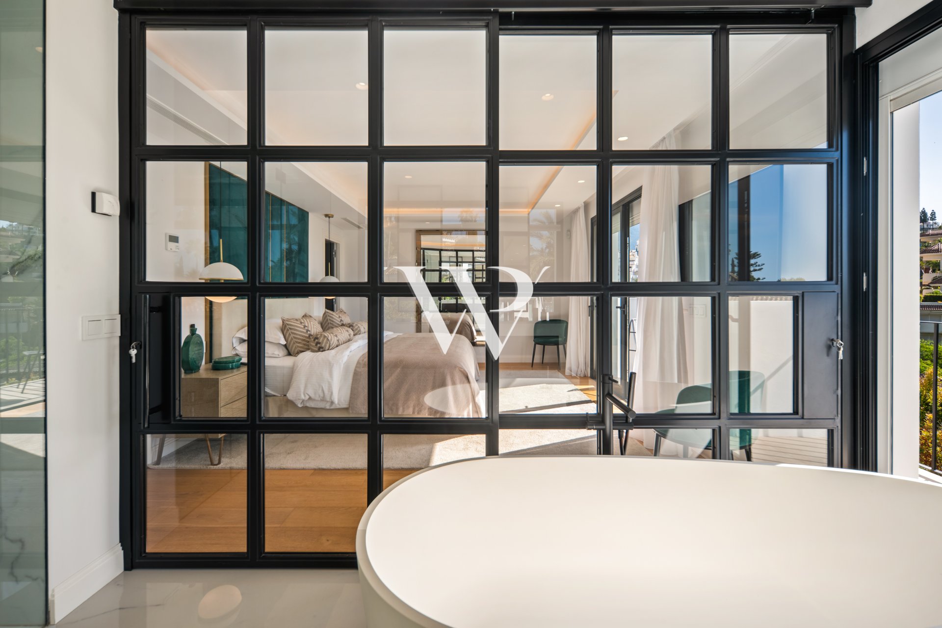 Reventa - Villa - Marbella