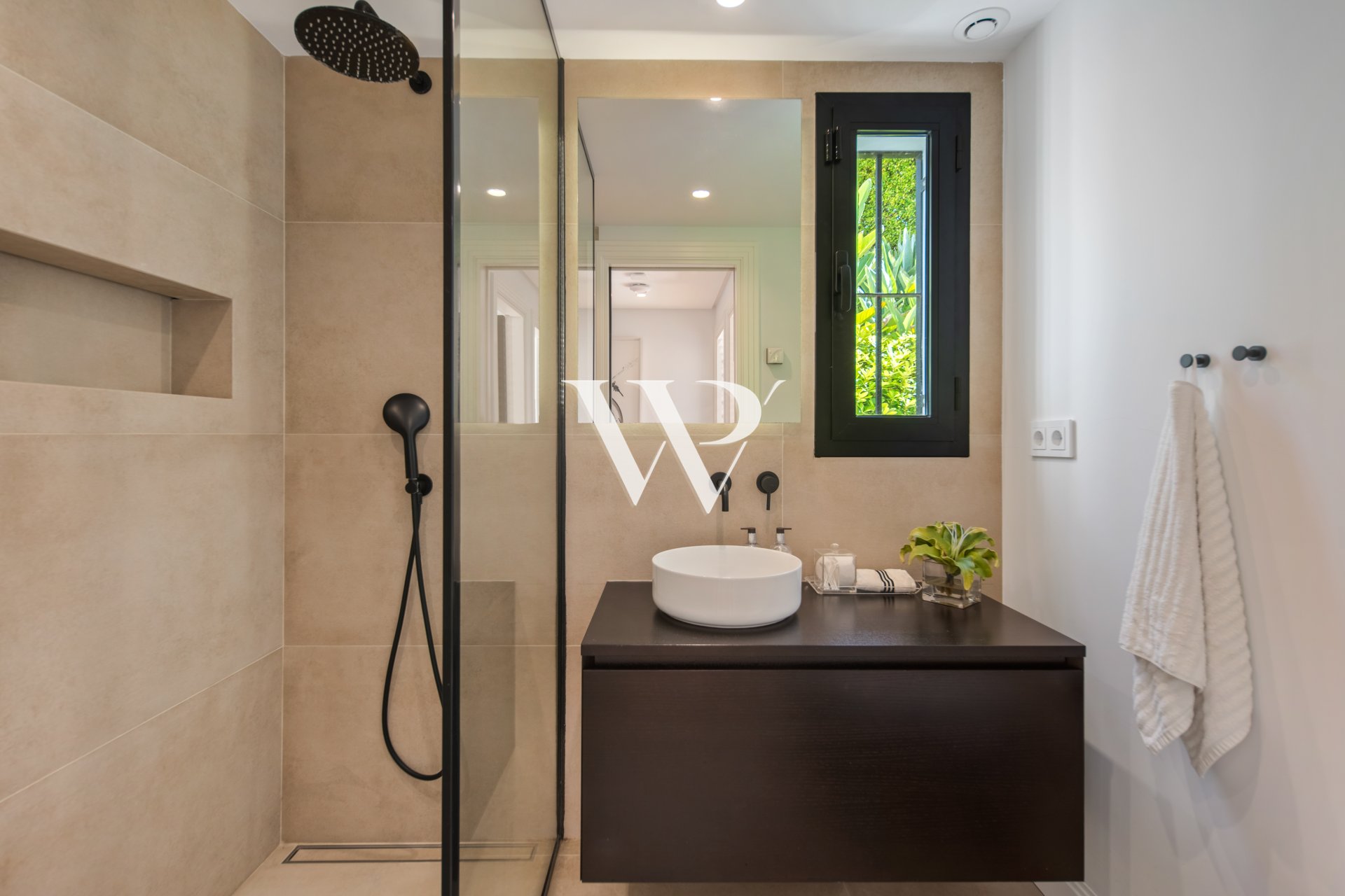 Reventa - Villa - Marbella