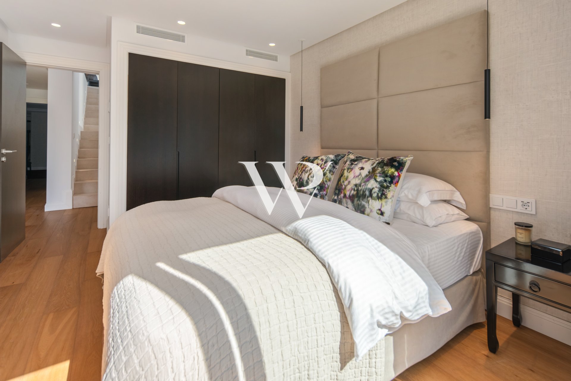 Reventa - Villa - Marbella