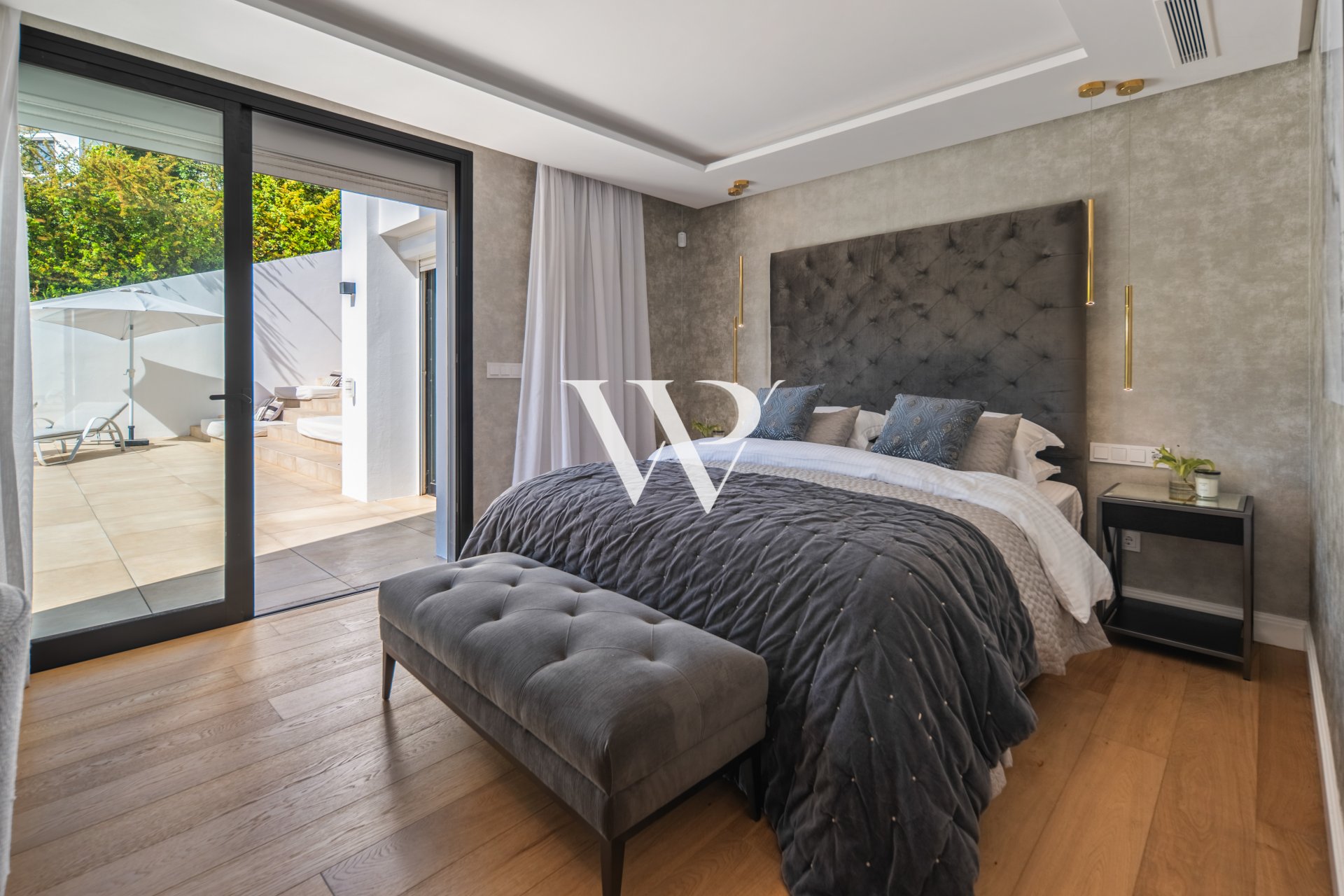 Reventa - Villa - Marbella